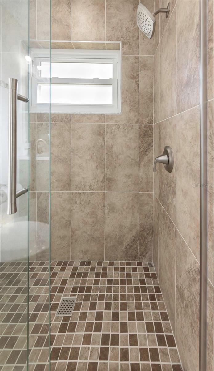 Image 40 of 77 For 3475 99th Place N