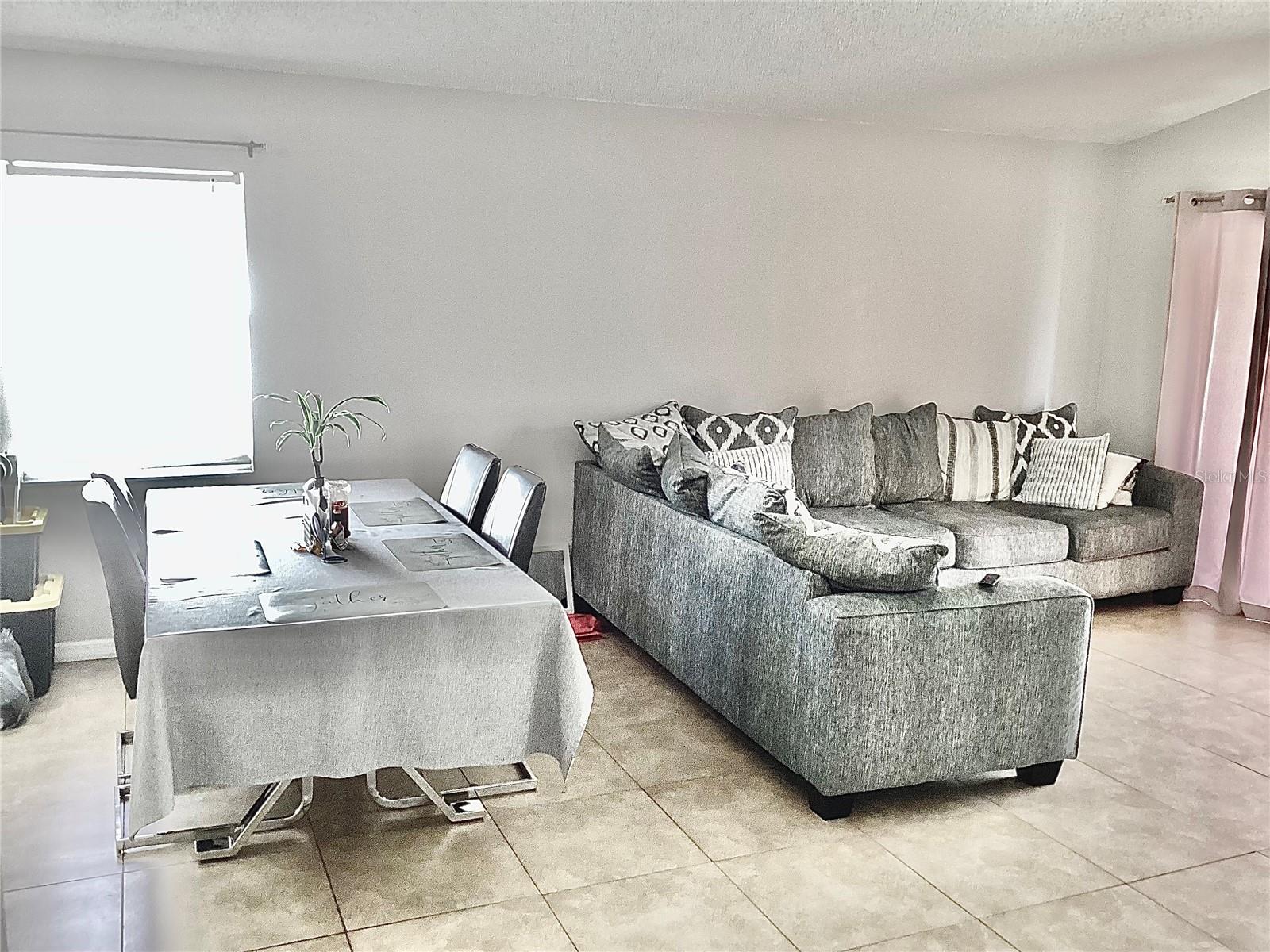 Image 10 of 32 For 4324 Country Hills Boulevard