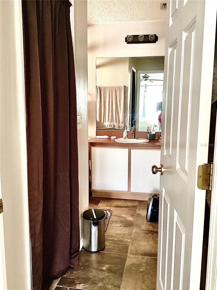 Image 22 of 32 For 4324 Country Hills Boulevard