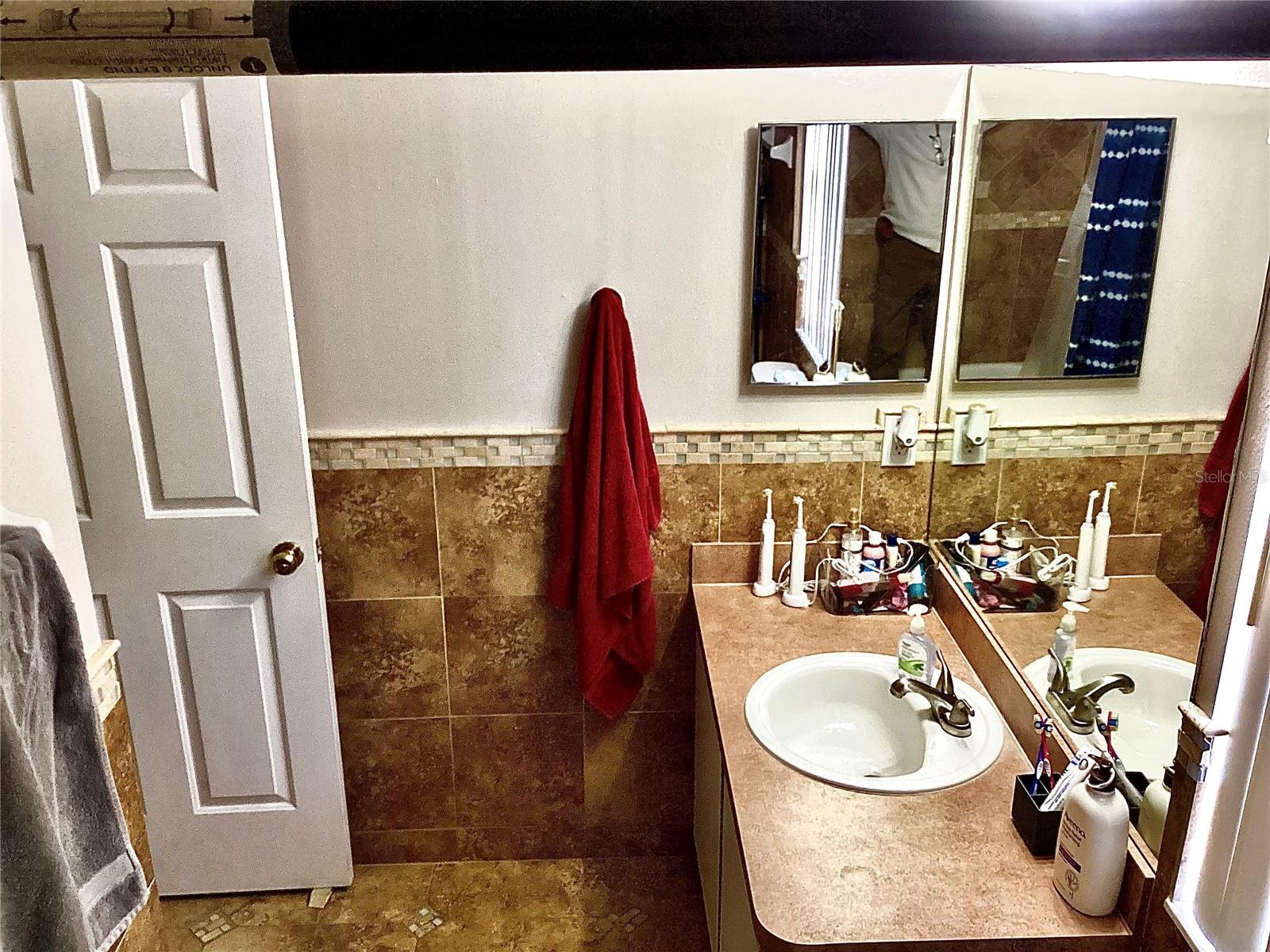 Image 28 of 32 For 4324 Country Hills Boulevard