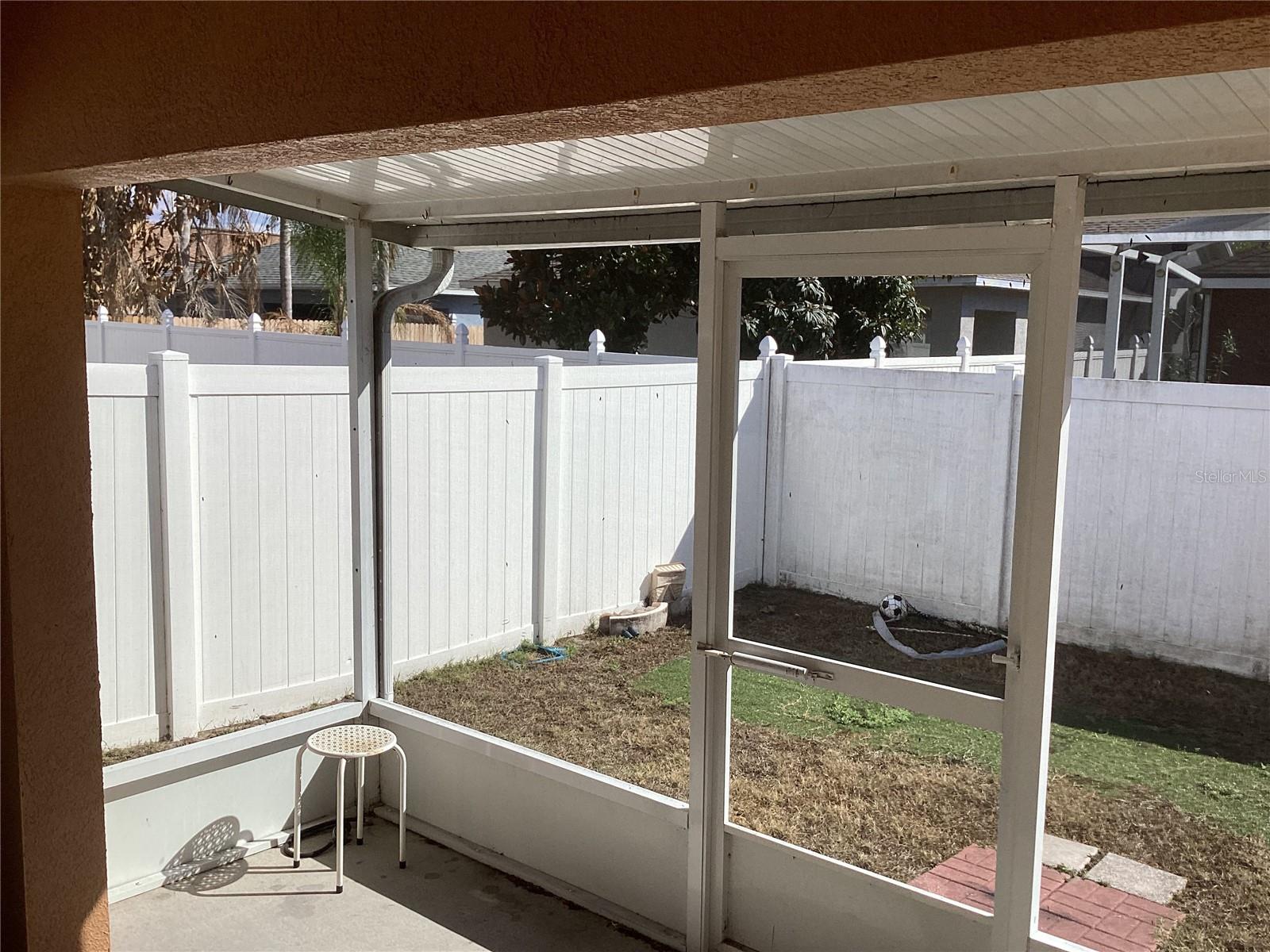 Image 8 of 32 For 4324 Country Hills Boulevard