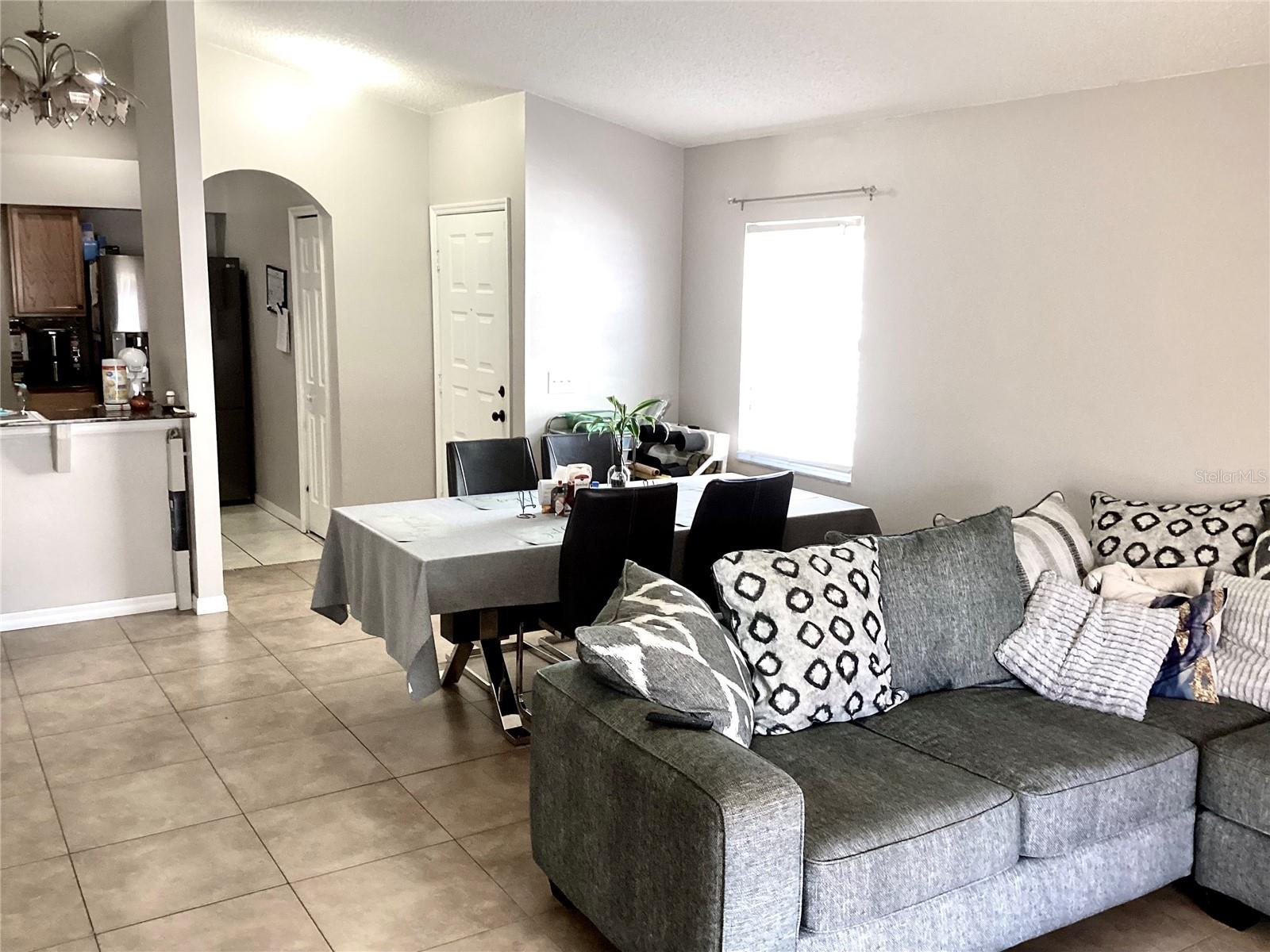 Image 9 of 32 For 4324 Country Hills Boulevard