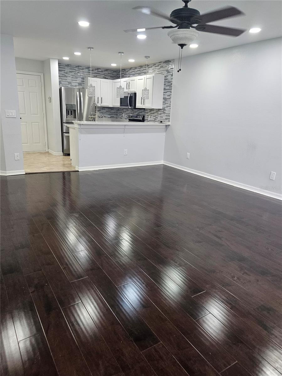 Image 10 of 43 For 4214 Winding River Way