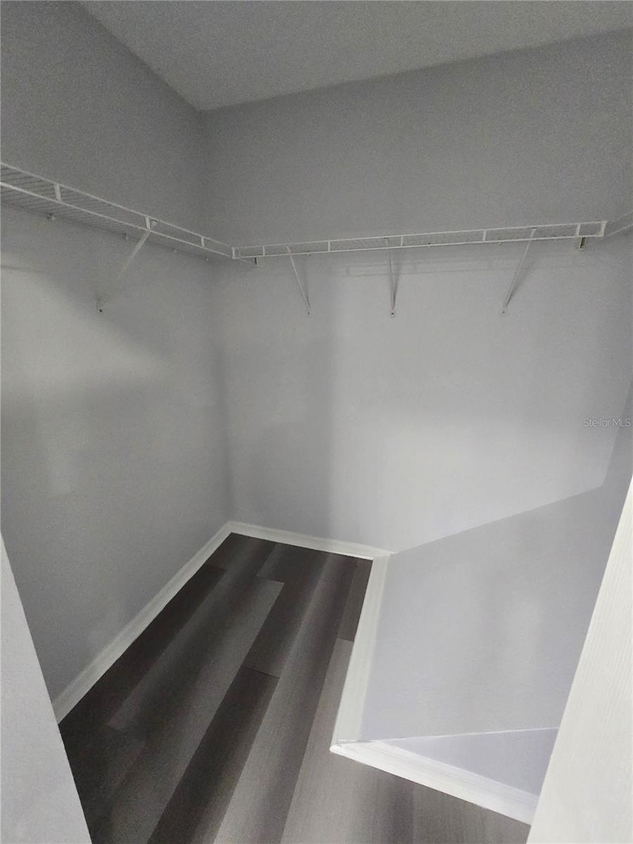 Image 19 of 43 For 4214 Winding River Way