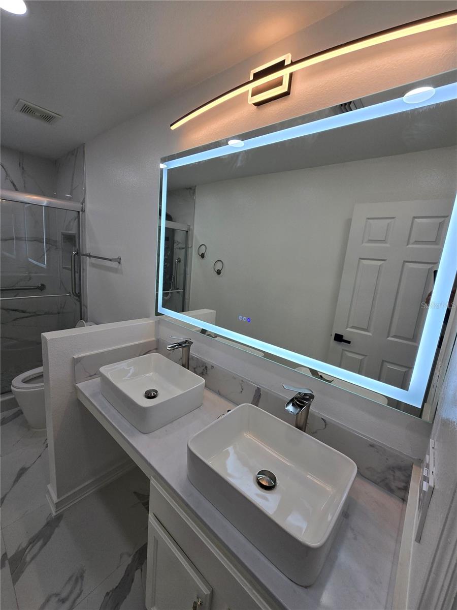 Image 20 of 43 For 4214 Winding River Way