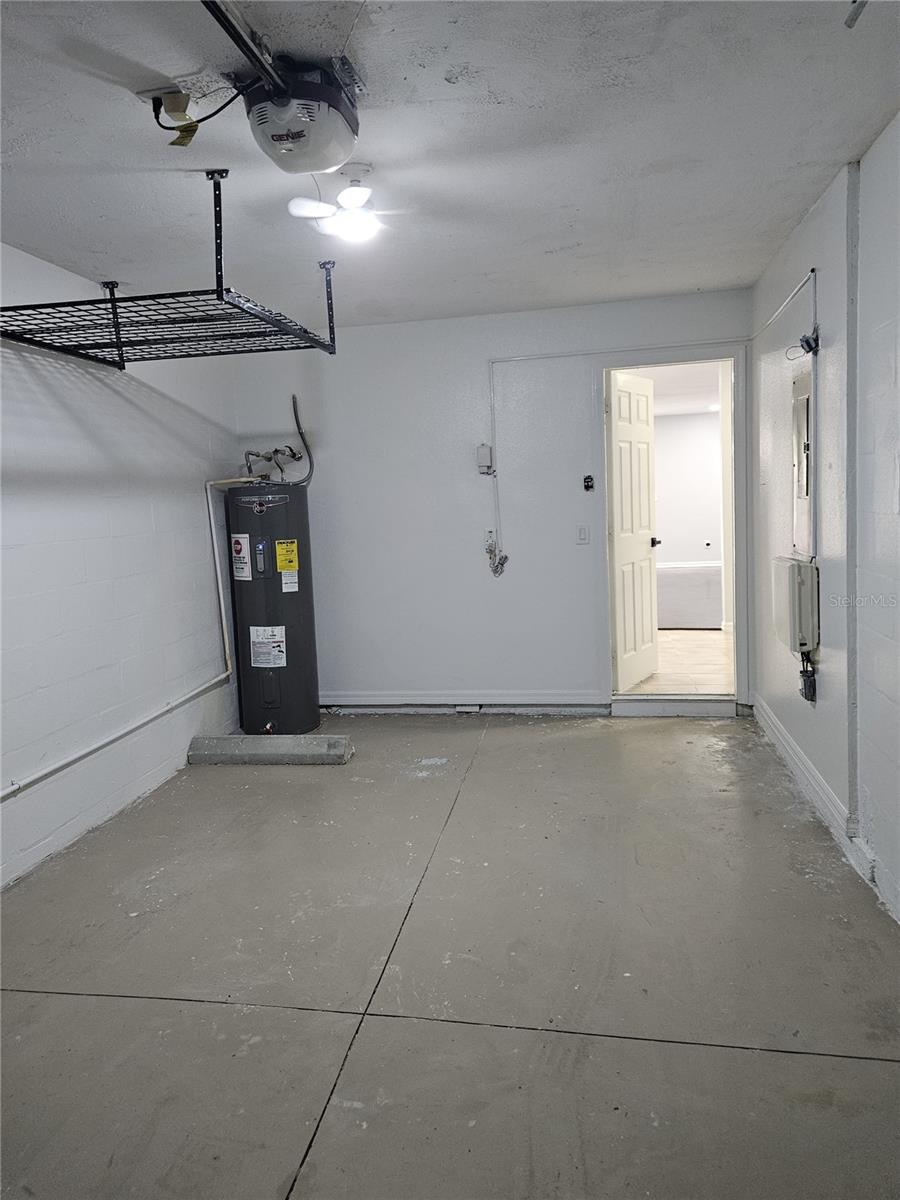 Image 37 of 43 For 4214 Winding River Way