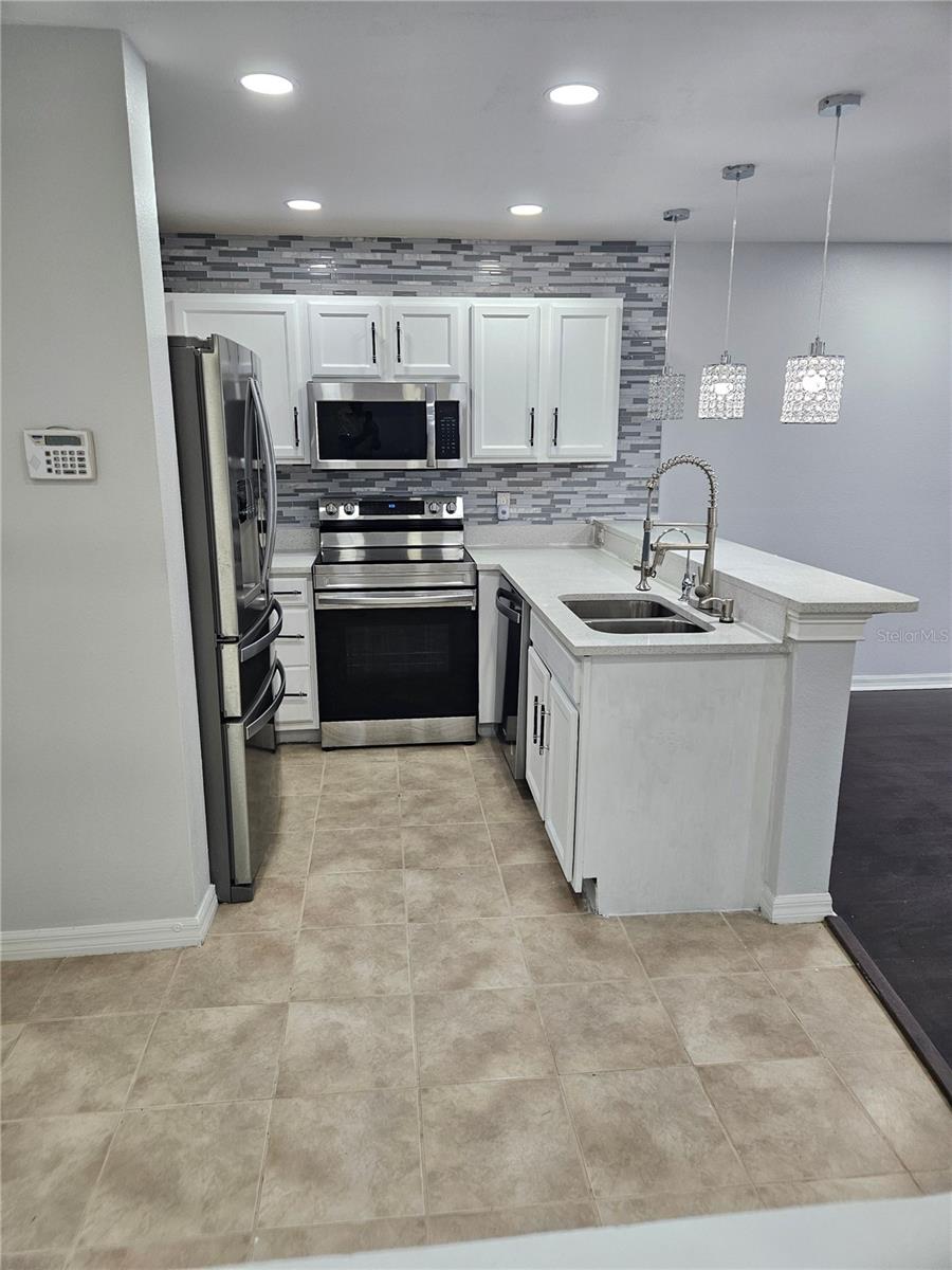 Image 5 of 43 For 4214 Winding River Way