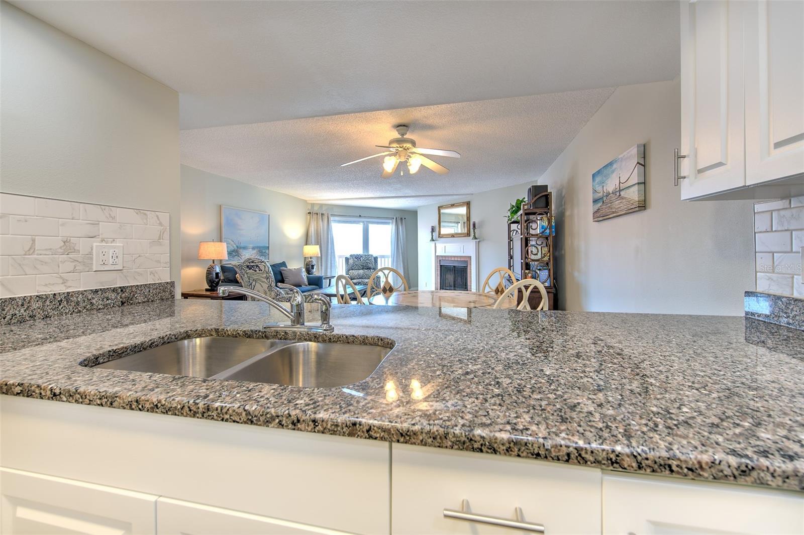 Image 14 of 20 For 18400 Gulf Boulevard 2405