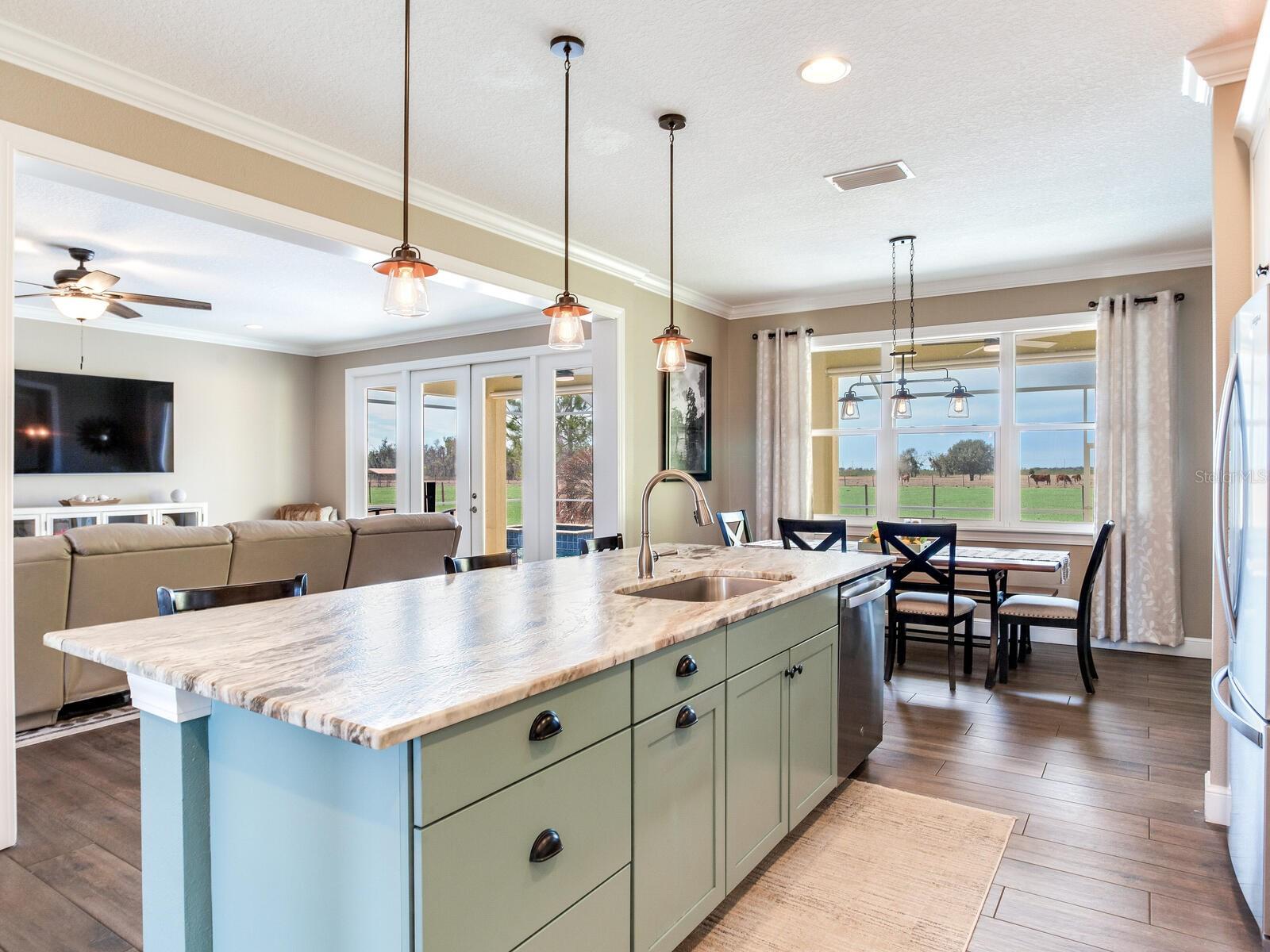 Image 17 of 71 For 15721 Colding Loop