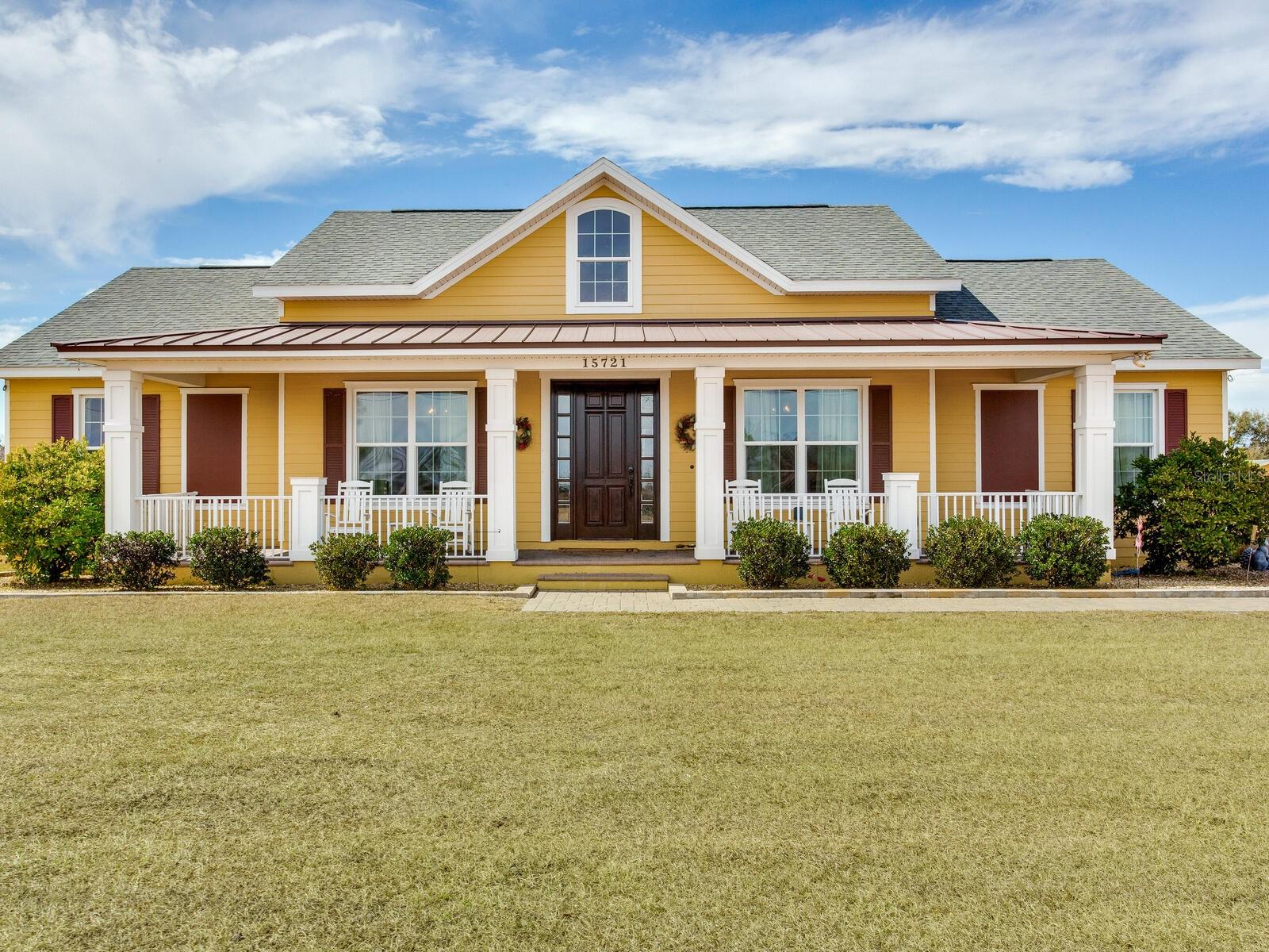 Image 2 of 71 For 15721 Colding Loop