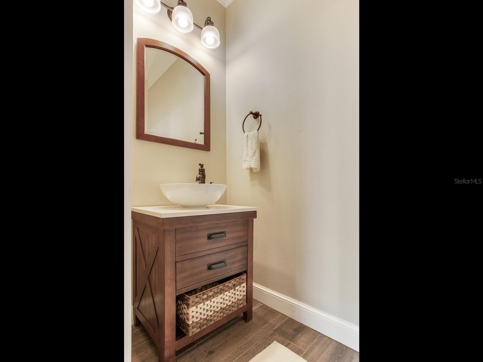 Image 23 of 71 For 15721 Colding Loop