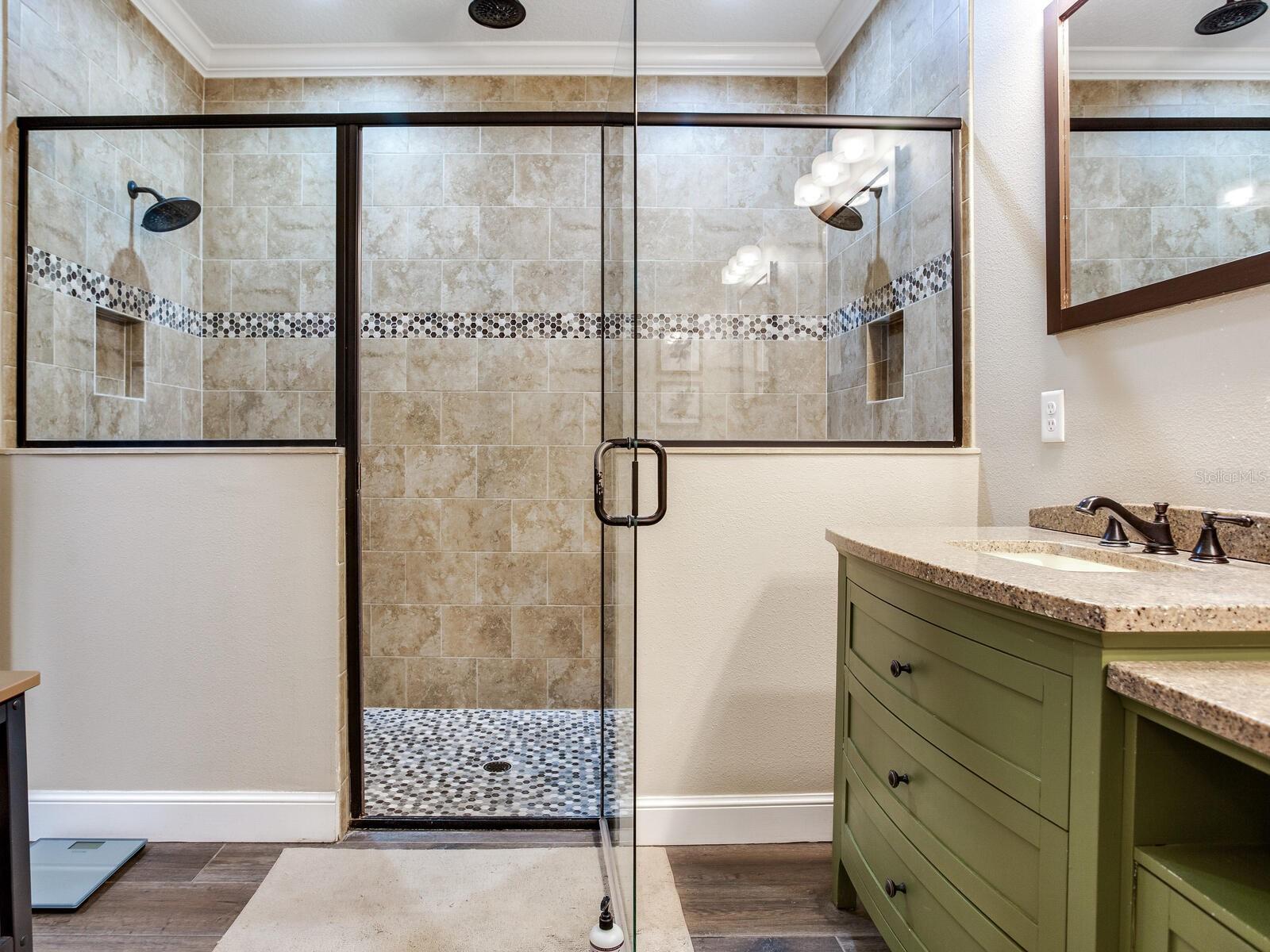 Image 29 of 71 For 15721 Colding Loop