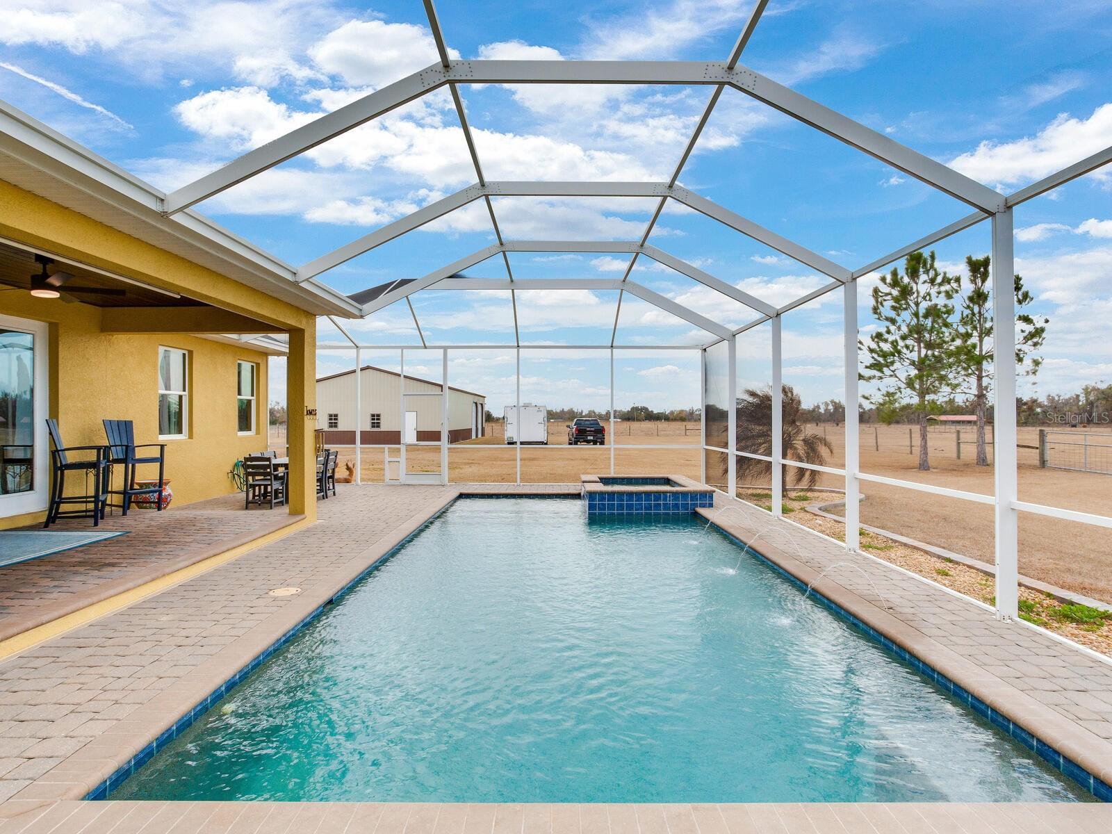 Image 40 of 71 For 15721 Colding Loop