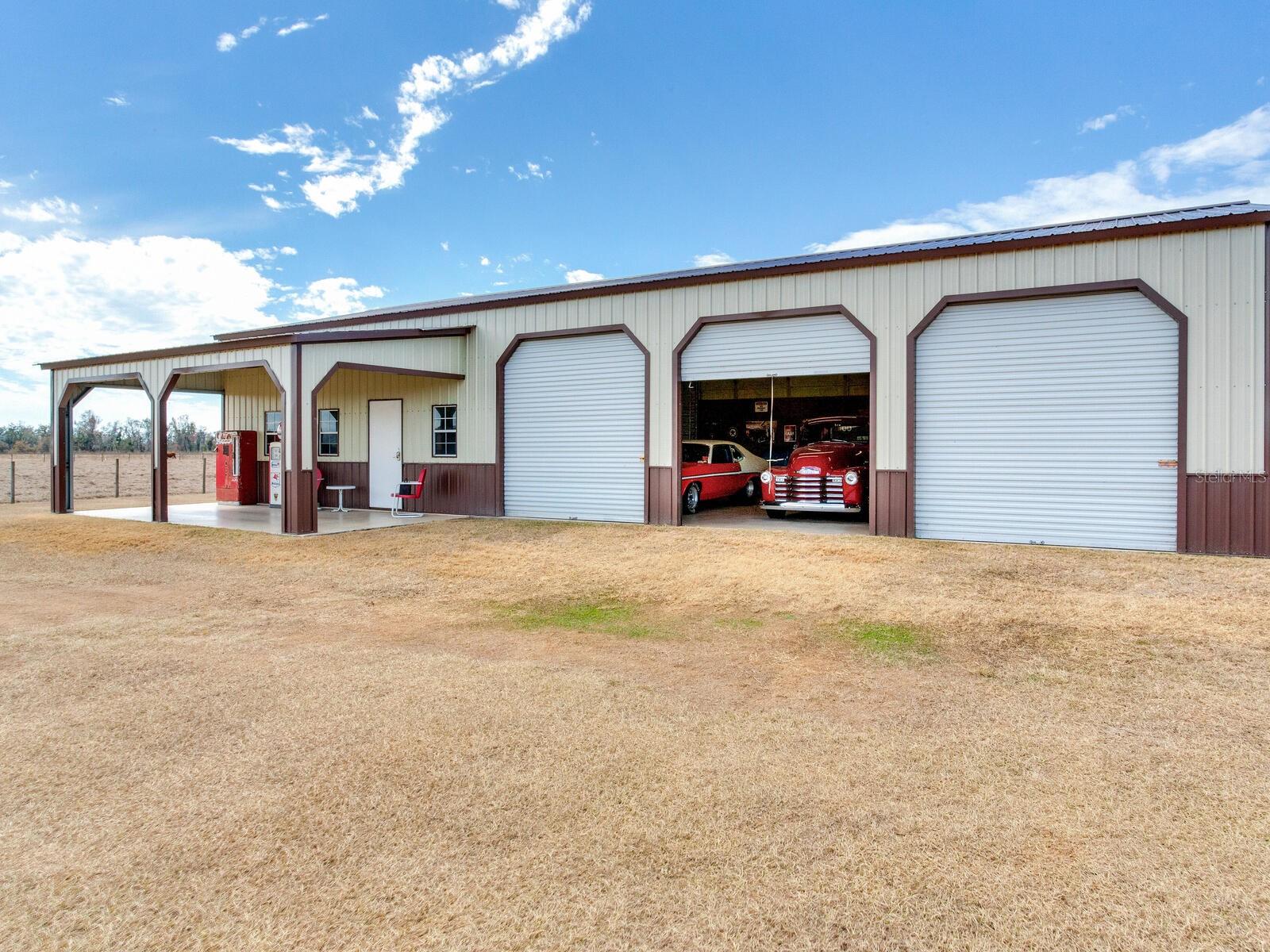 Image 51 of 71 For 15721 Colding Loop