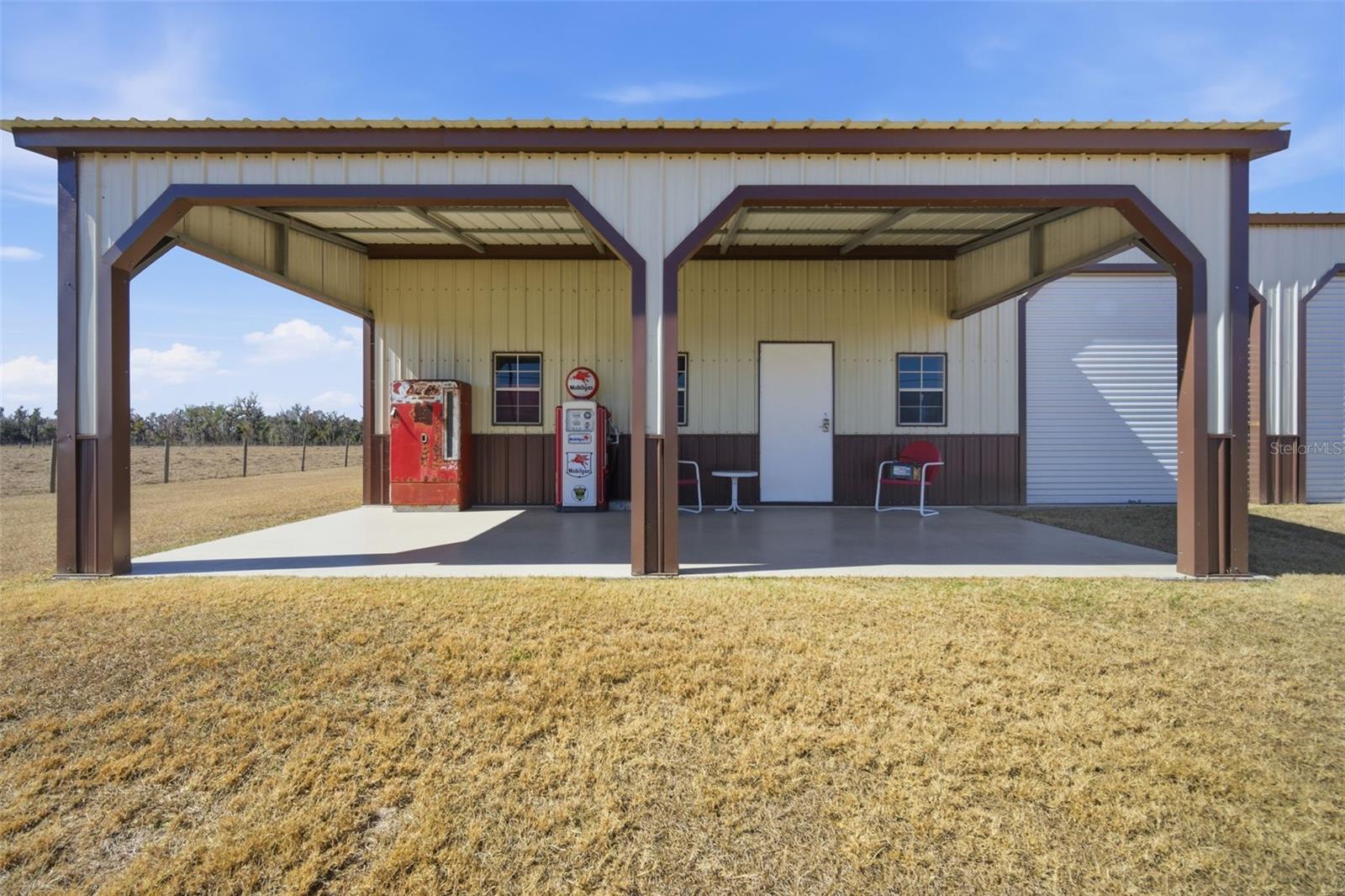 Image 53 of 71 For 15721 Colding Loop