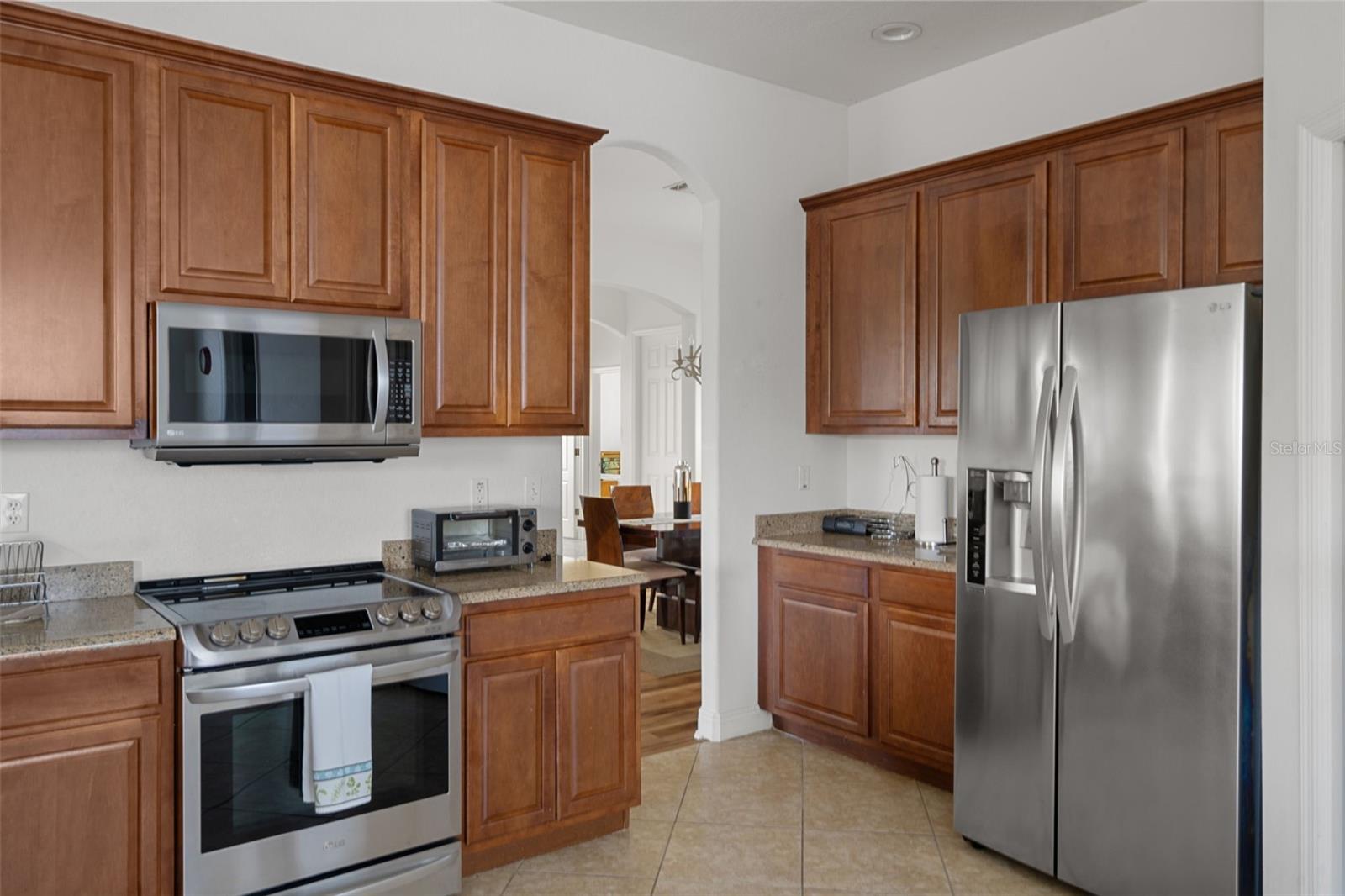 Image 14 of 34 For 10048 Cleghorn Drive