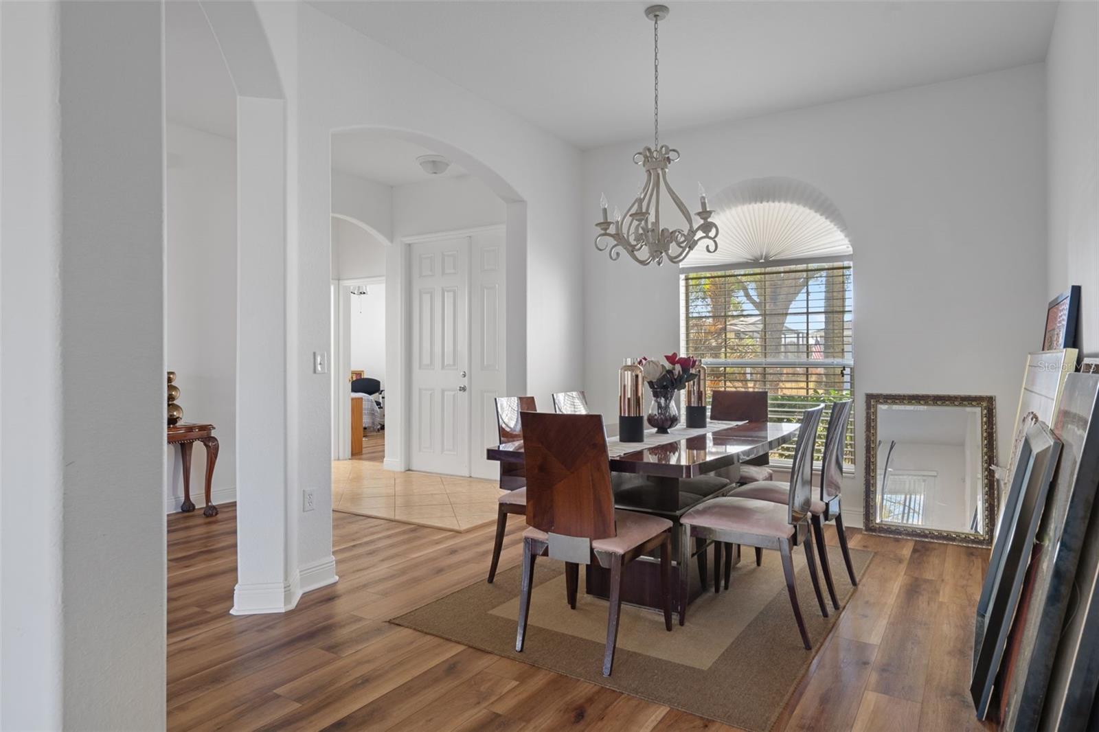 Image 9 of 34 For 10048 Cleghorn Drive