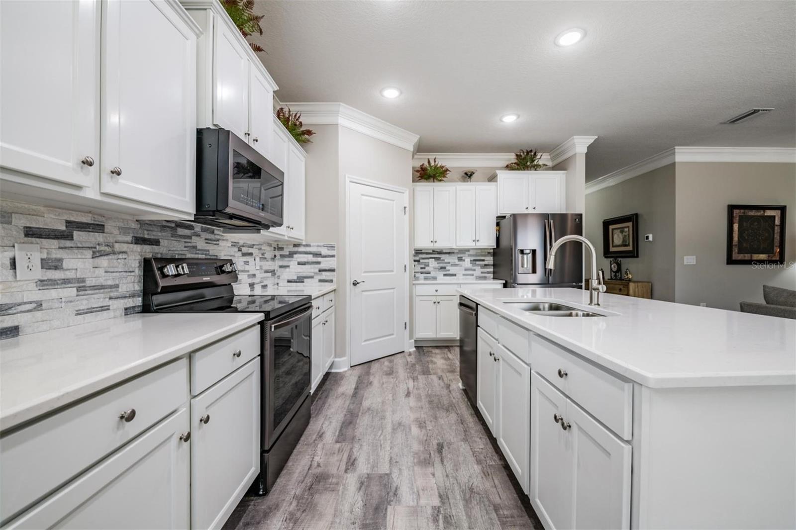 Image 23 of 99 For 31364 Tansy Bend