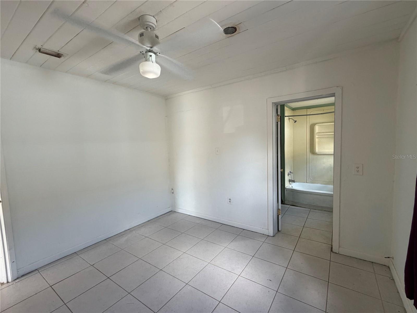 Image 4 of 13 For 3929 56th Avenue N