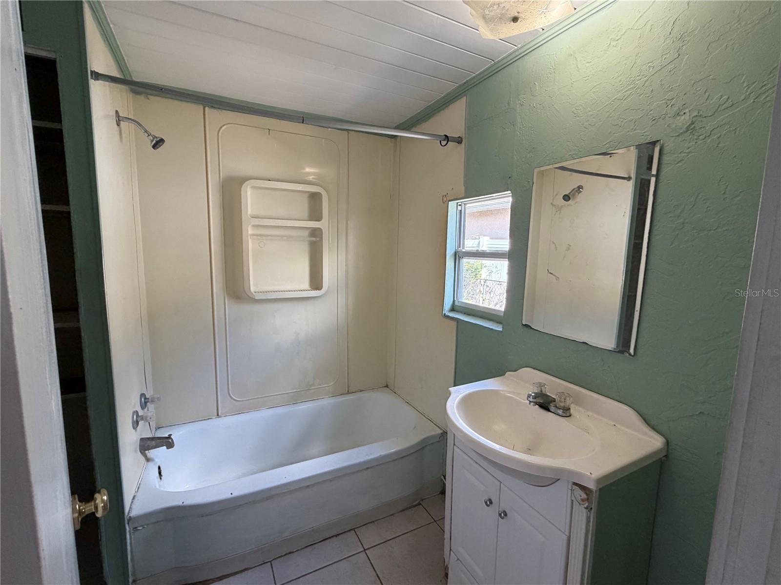 Image 5 of 13 For 3929 56th Avenue N