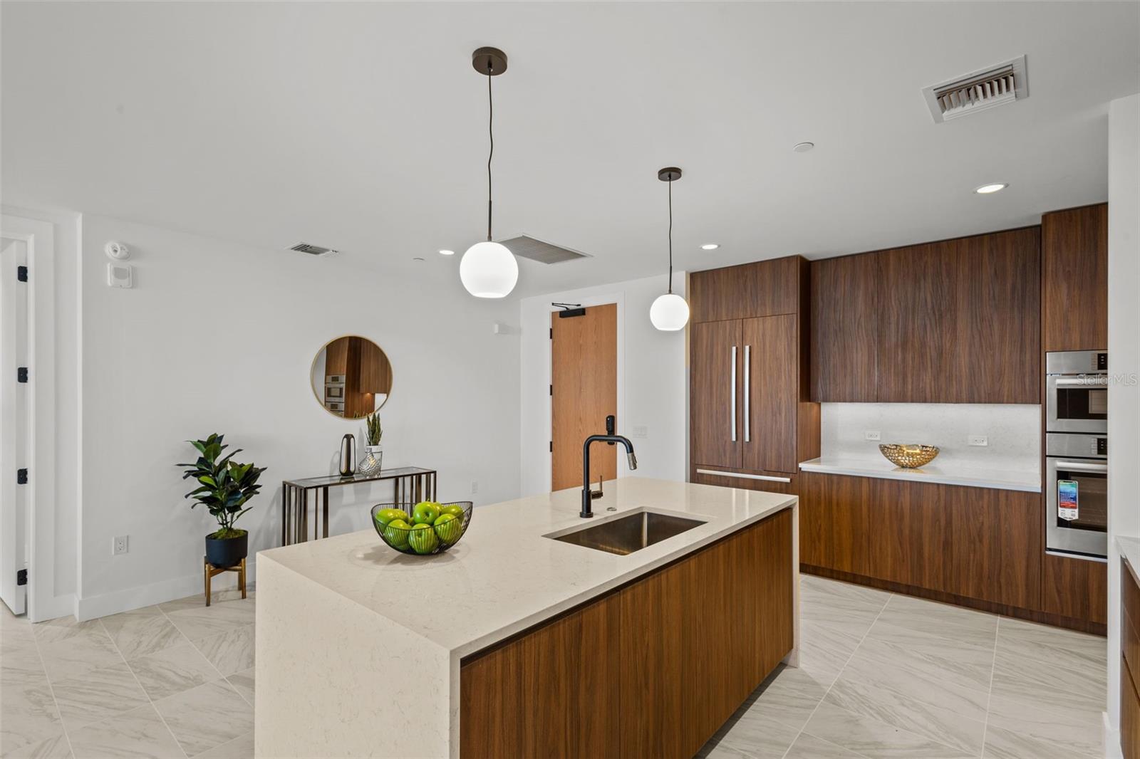 Image 6 of 45 For 777 3rd Ave N #1504  1504