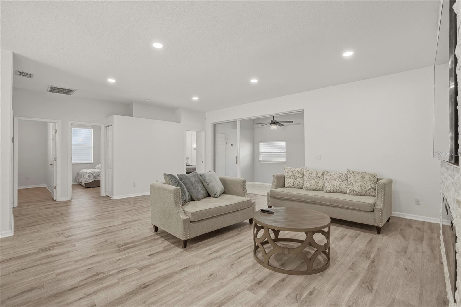 Image 12 of 39 For 9766 65th Way N