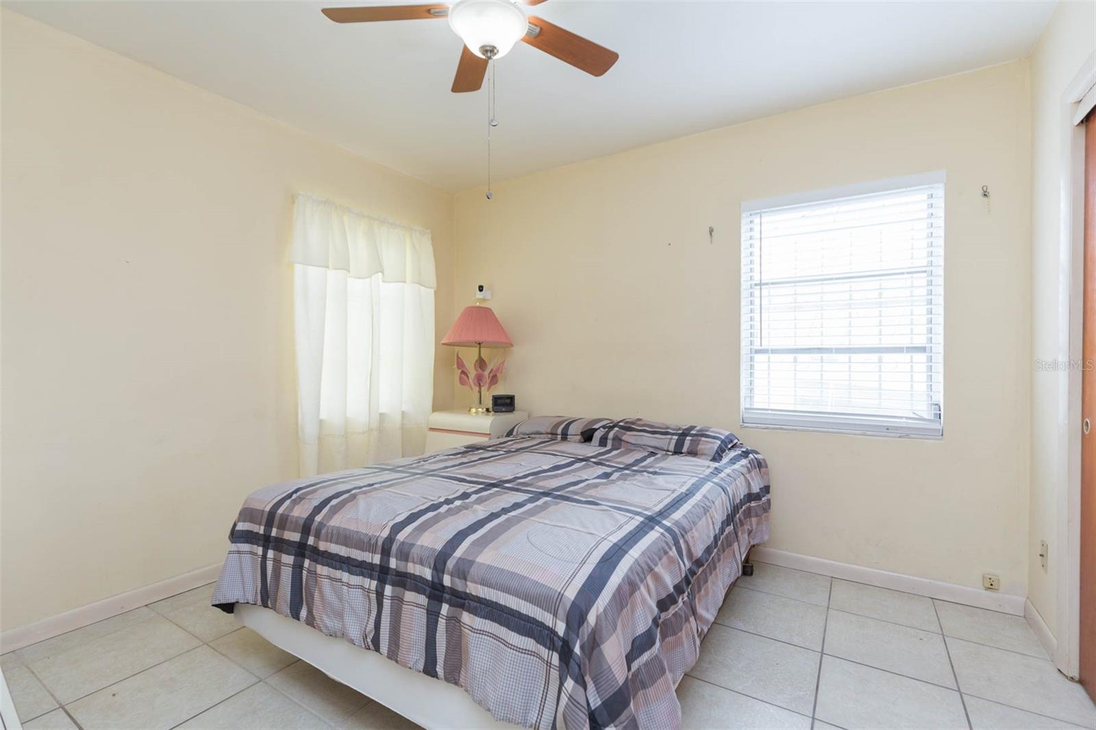 Listing photo id 7 for 2703 Saint Joseph Street