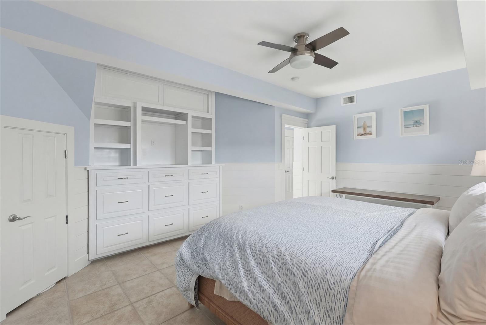 Image 23 of 58 For 2822 Vina Del Mar Boulevard