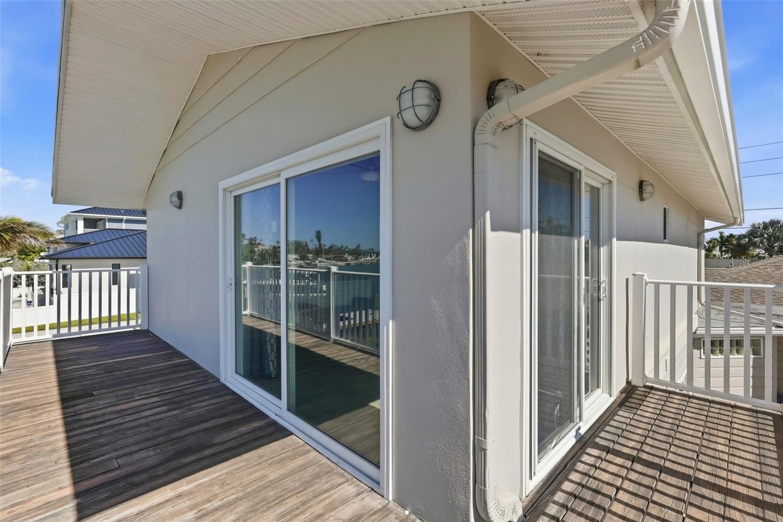 Image 37 of 58 For 2822 Vina Del Mar Boulevard