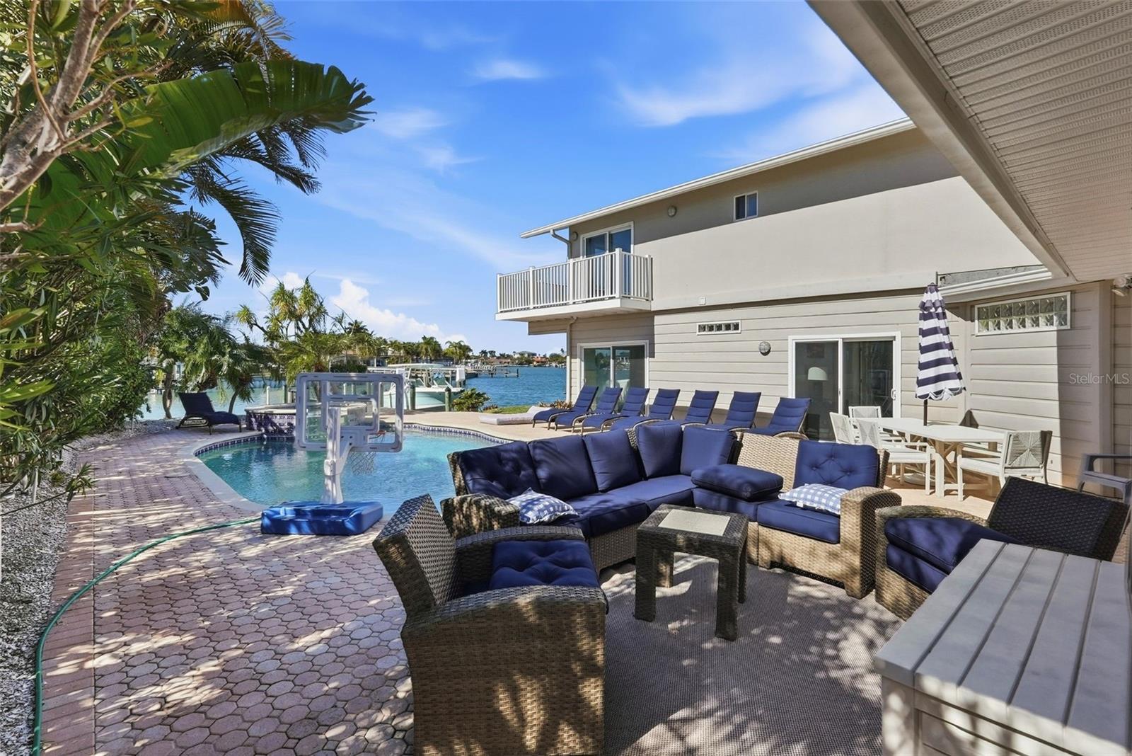 Image 38 of 58 For 2822 Vina Del Mar Boulevard