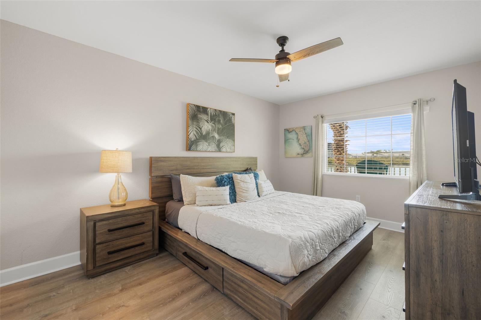 Image 10 of 45 For 399 2nd Street 216