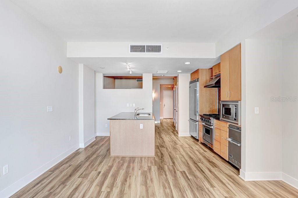 Image 8 of 36 For 1120 Kennedy Boulevard 1020