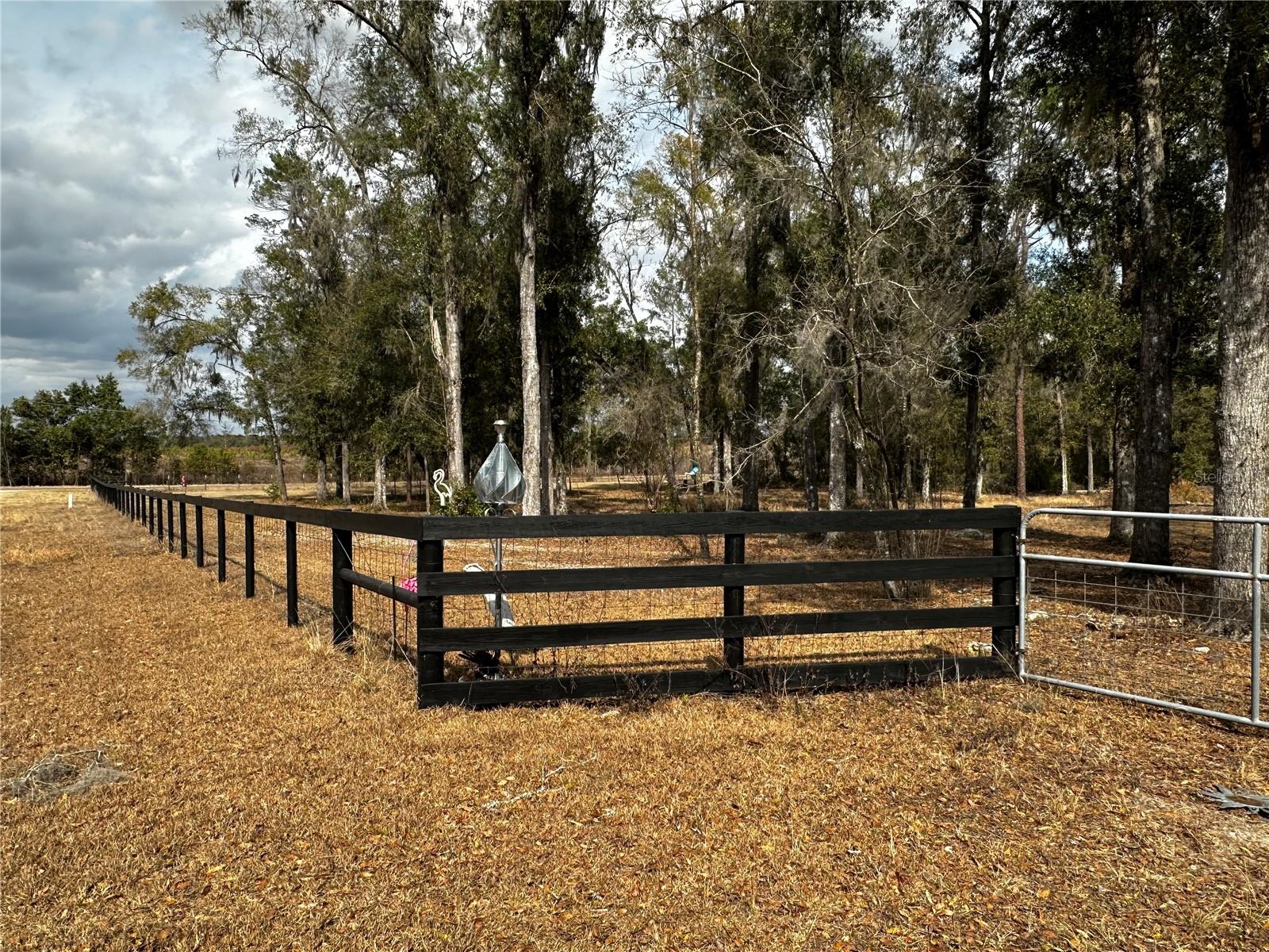 Image 11 of 13 For 12755 Moonraker Terrace