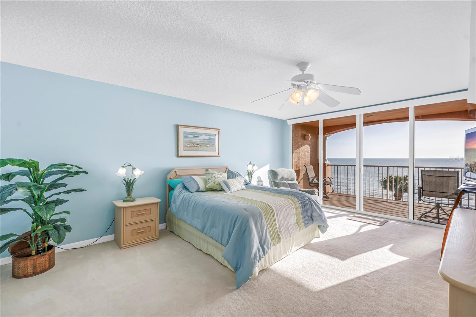 Image 16 of 44 For 16326 Gulf Boulevard 308