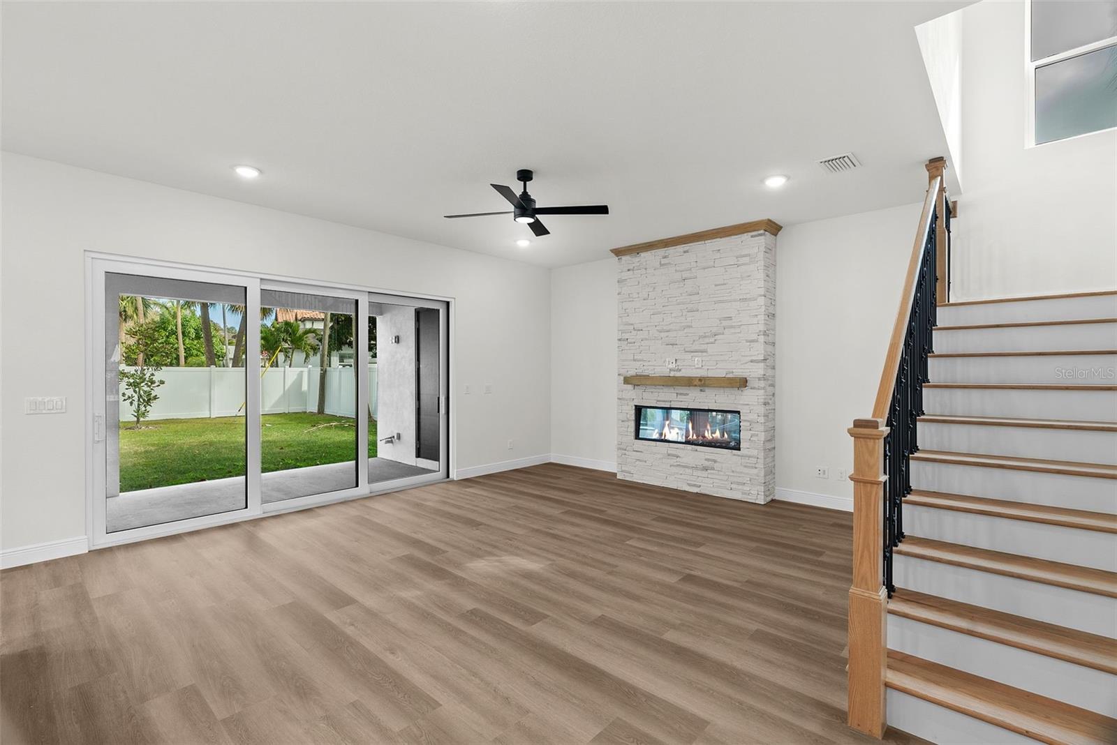 Image 16 of 87 For 4009 Euclid Avenue