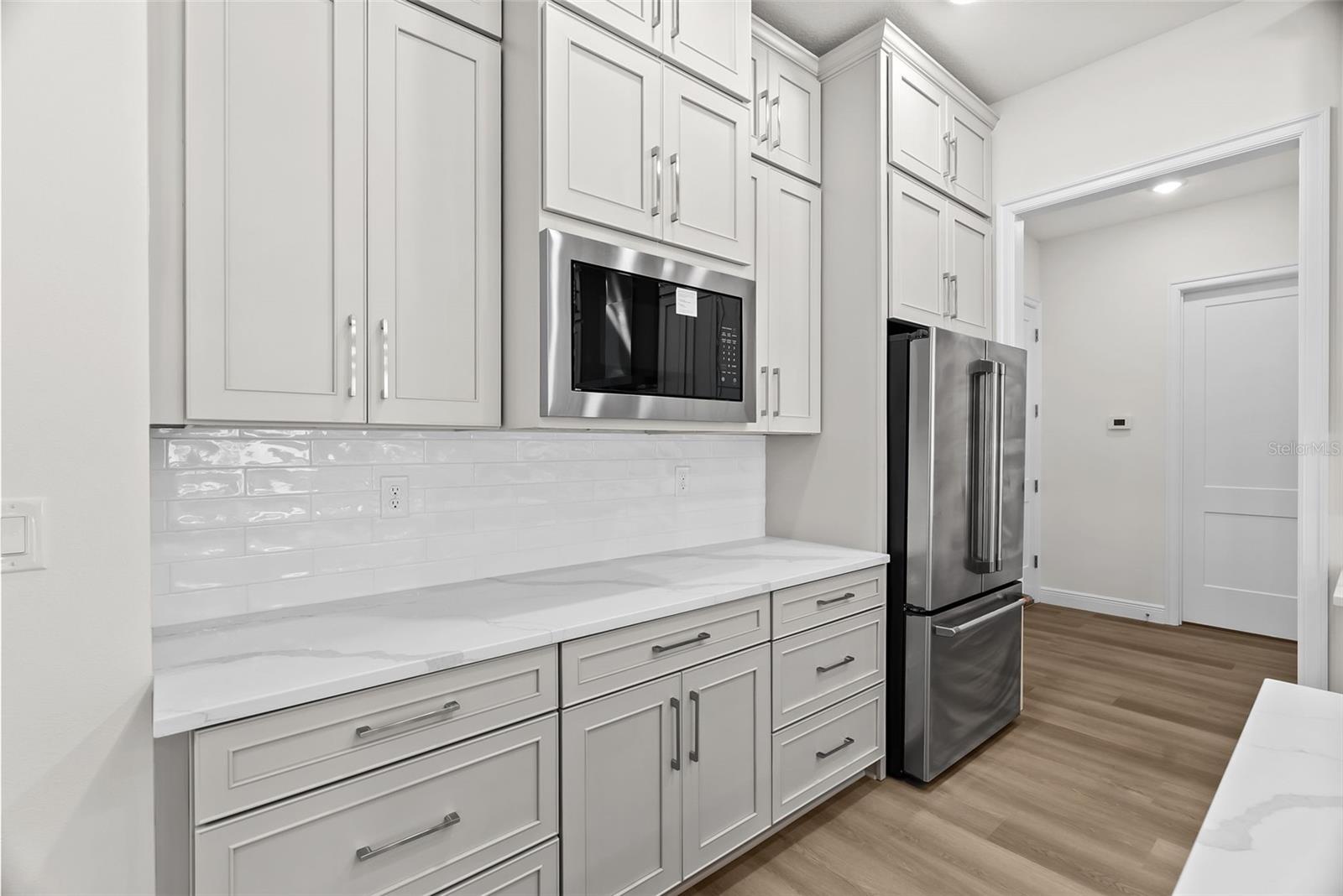 Image 26 of 87 For 4009 Euclid Avenue