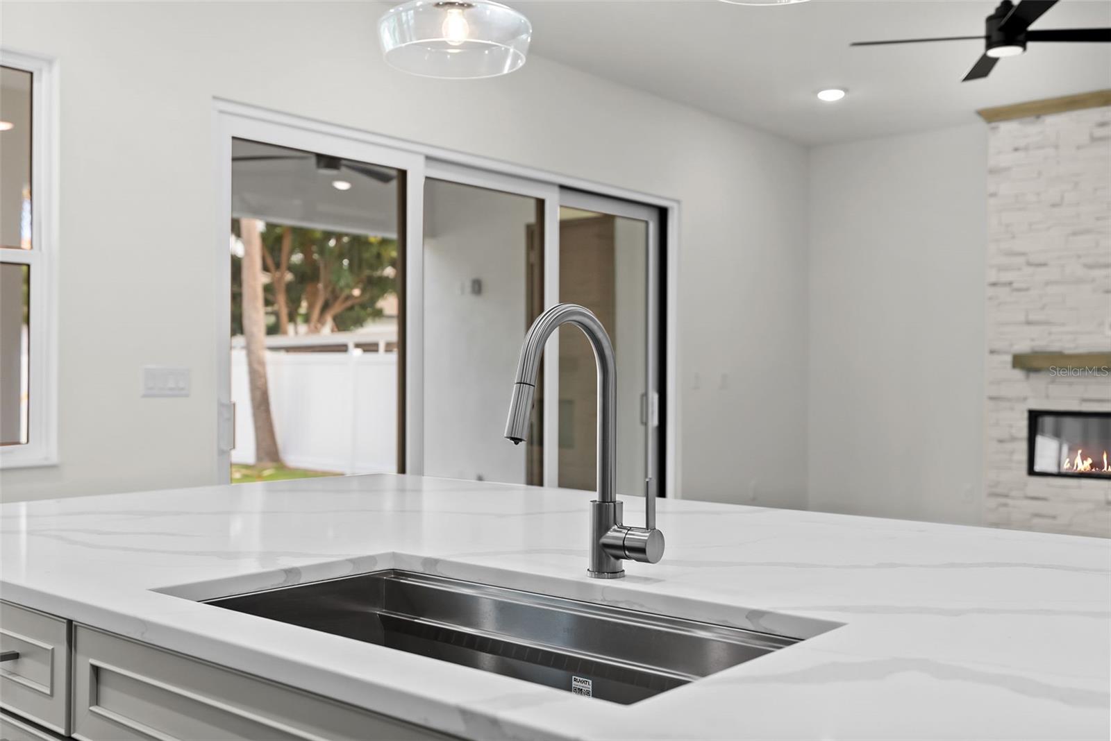 Image 28 of 87 For 4009 Euclid Avenue