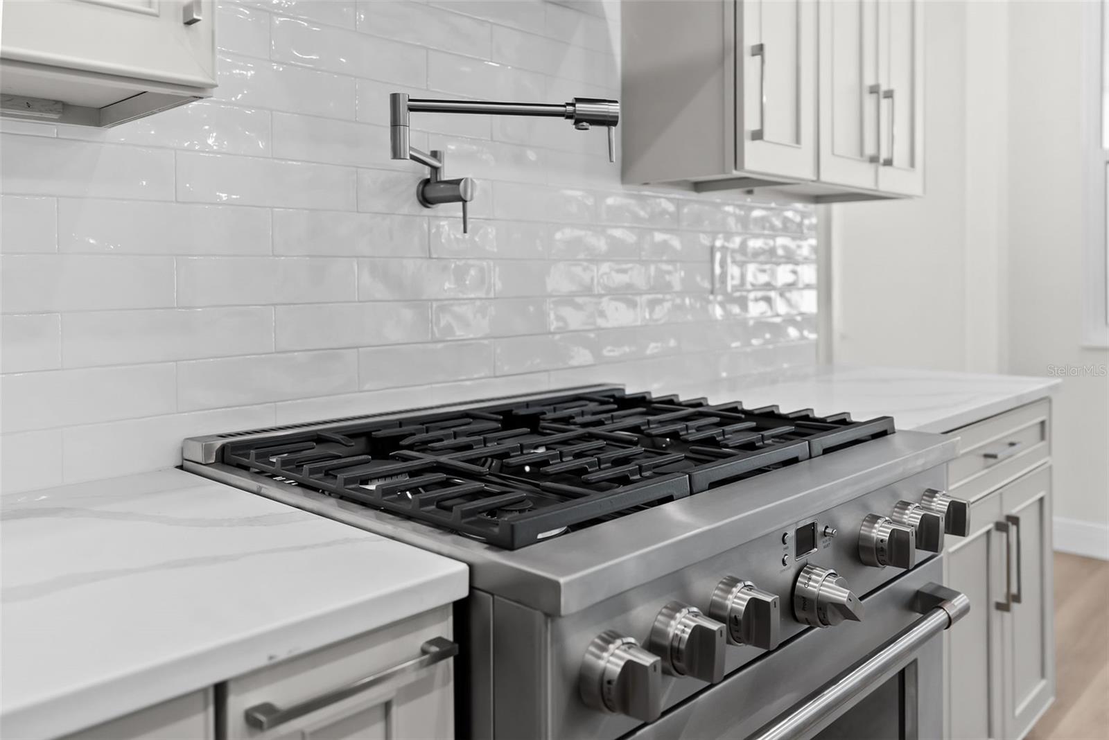 Image 29 of 87 For 4009 Euclid Avenue