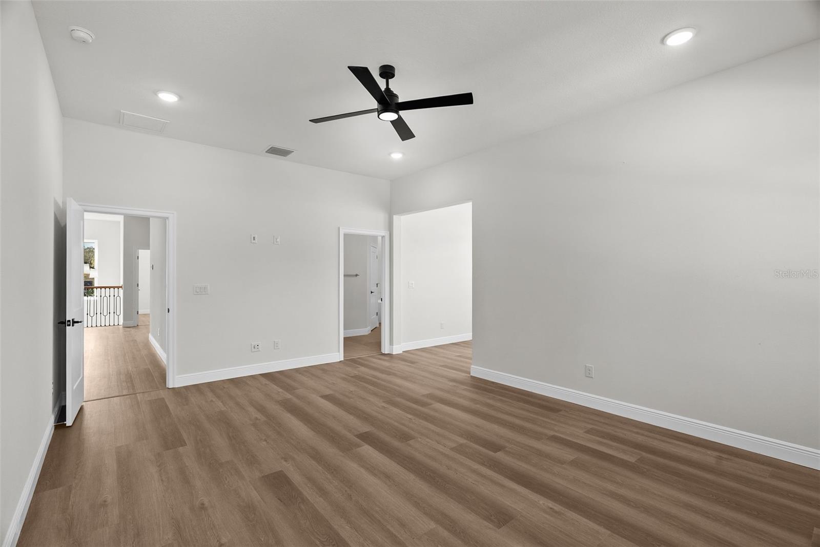 Image 41 of 87 For 4009 Euclid Avenue