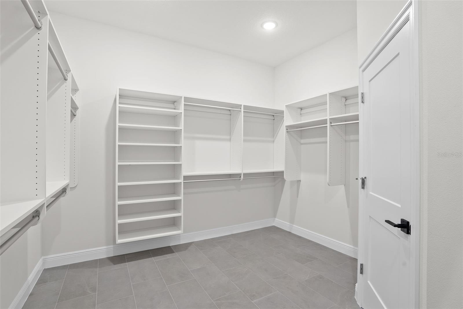 Image 54 of 87 For 4009 Euclid Avenue