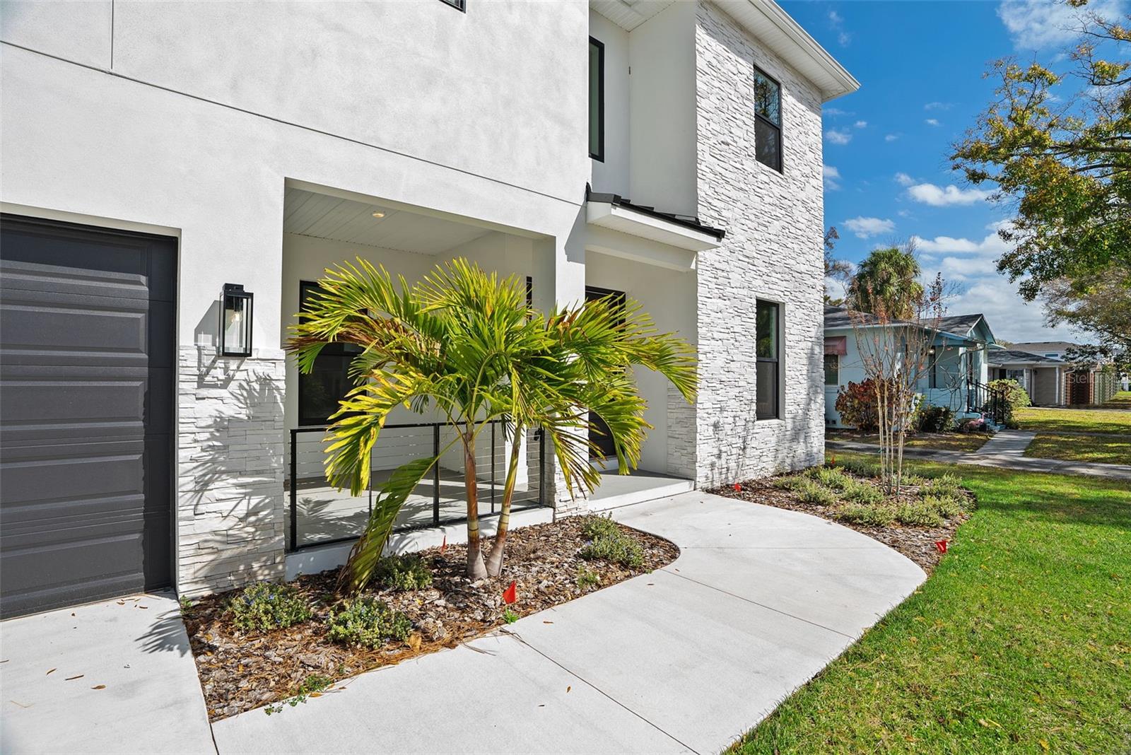 Image 6 of 87 For 4009 Euclid Avenue