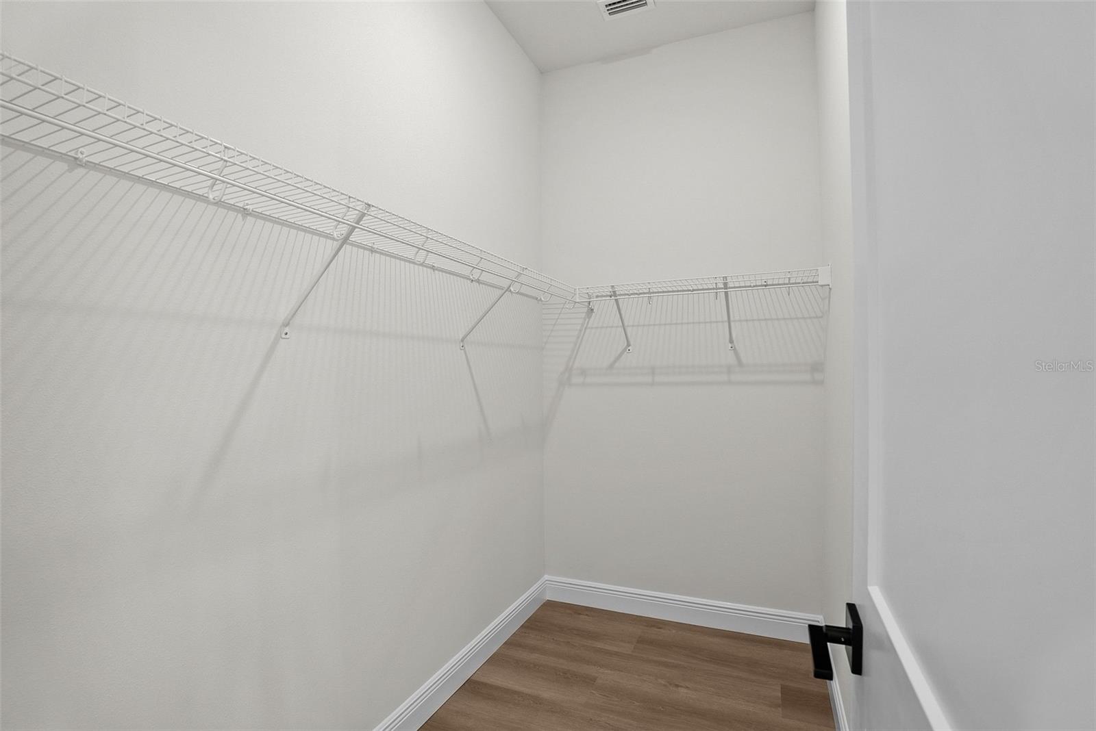 Image 65 of 87 For 4009 Euclid Avenue