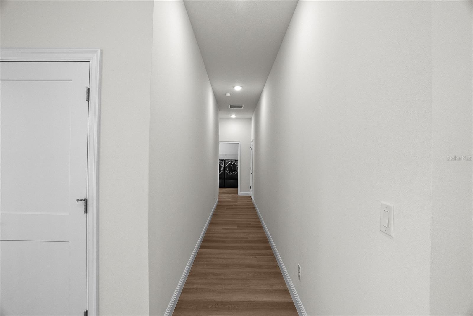 Image 68 of 87 For 4009 Euclid Avenue