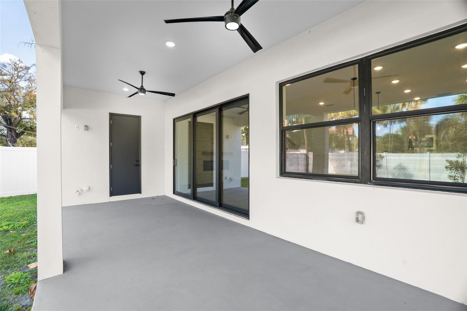 Image 78 of 87 For 4009 Euclid Avenue