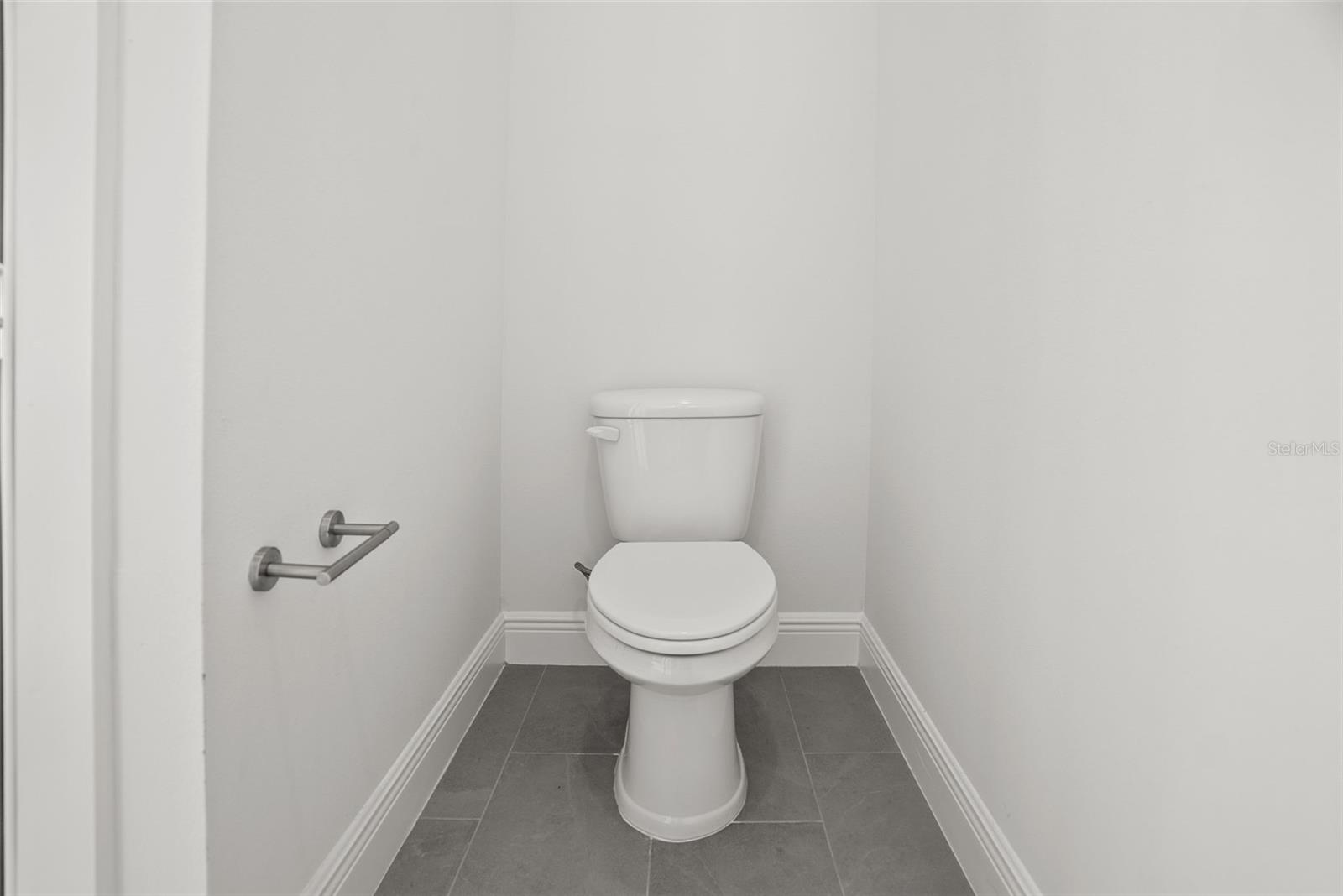 Image 80 of 87 For 4009 Euclid Avenue