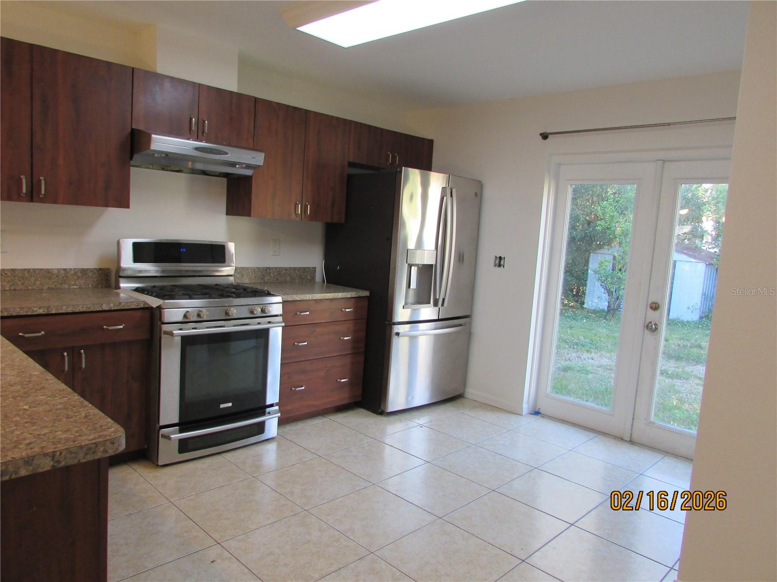 Image 2 of 17 For 506 6th Avenue Nw