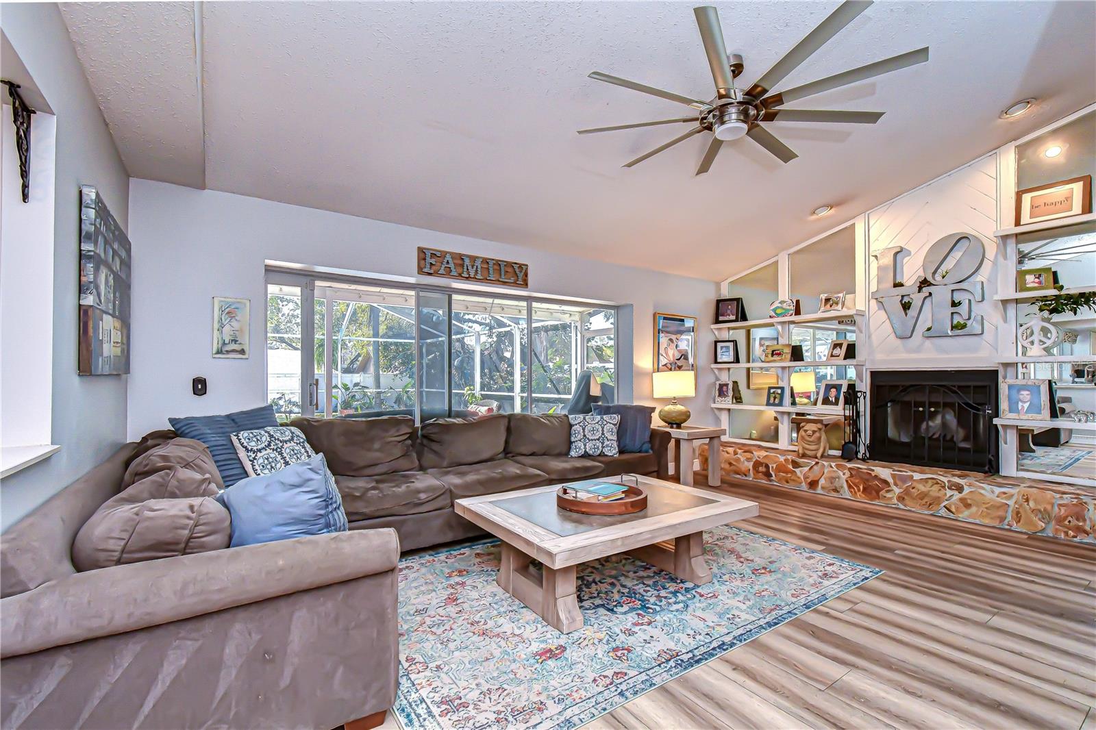 Image 13 of 30 For 1617 Shady Leaf Drive