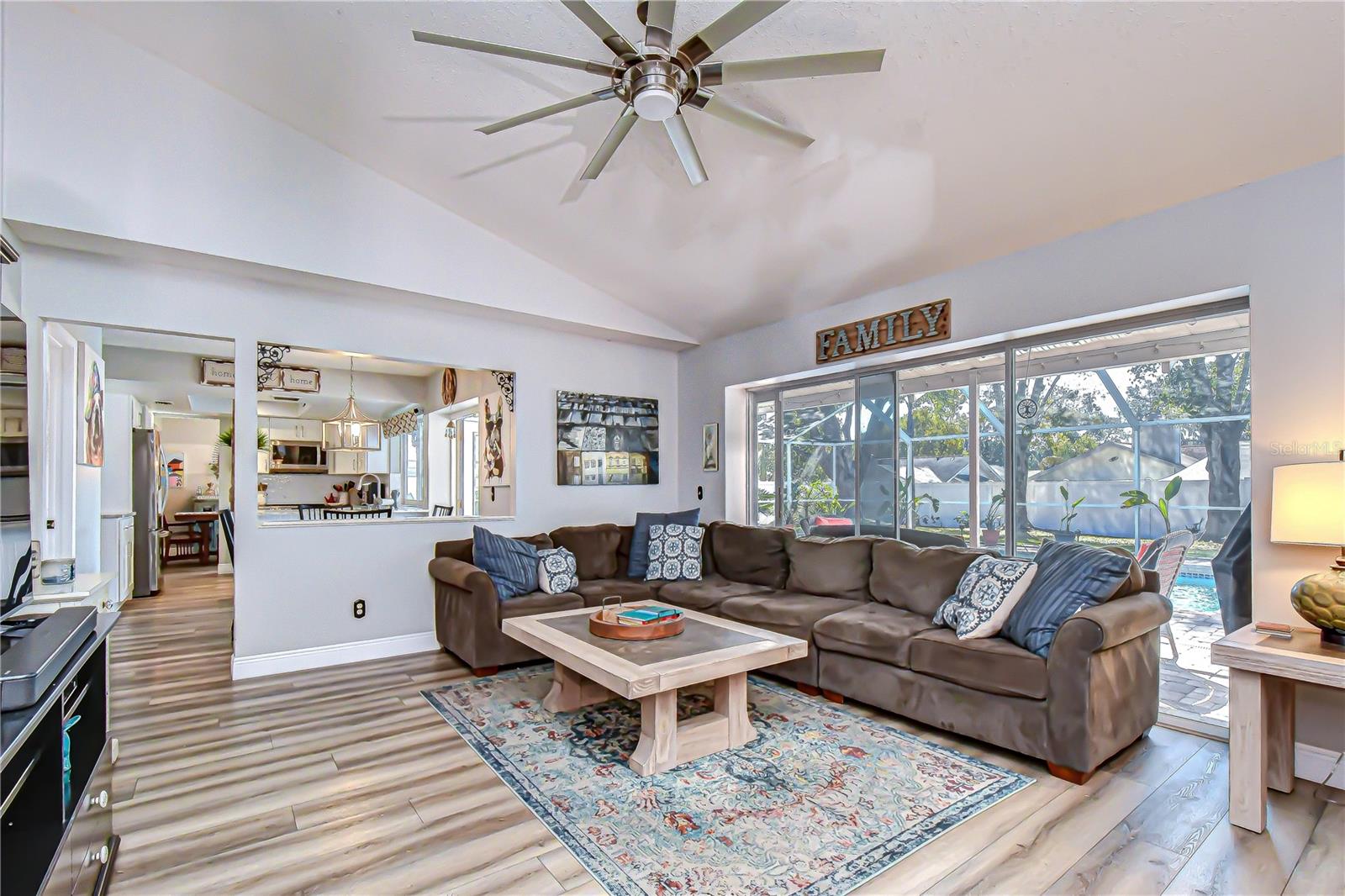 Image 14 of 30 For 1617 Shady Leaf Drive