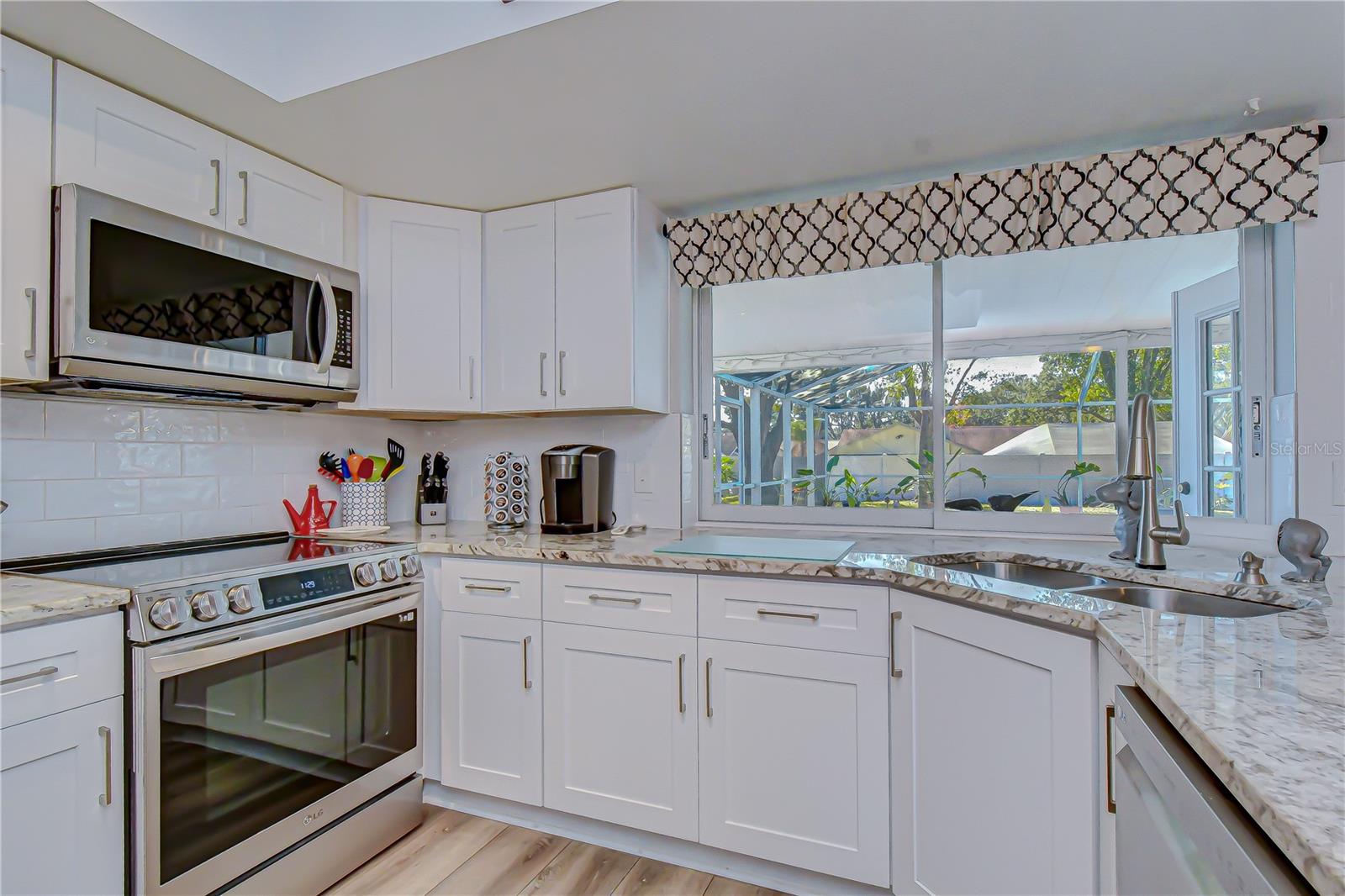 Image 9 of 30 For 1617 Shady Leaf Drive