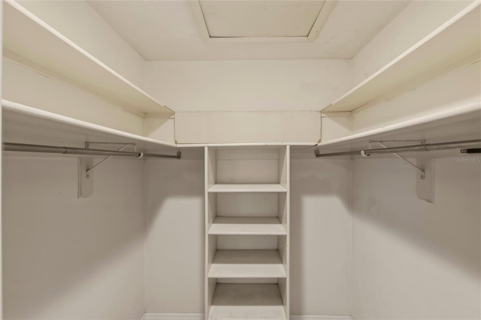 Image 16 of 39 For 1125 Danny Dr